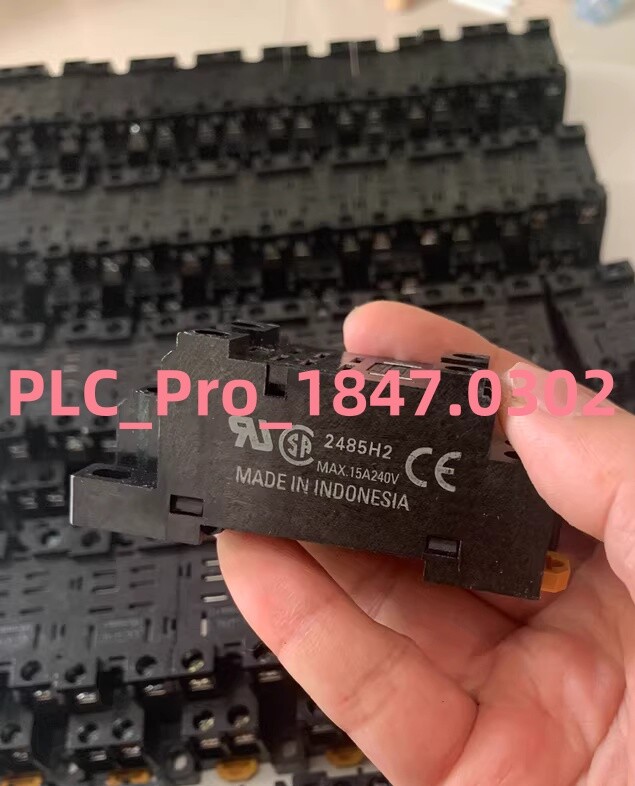PTF08AE 1PCS Brand New Omron PTF08A-E Relay Base Socket 8 Pin Fast delivery