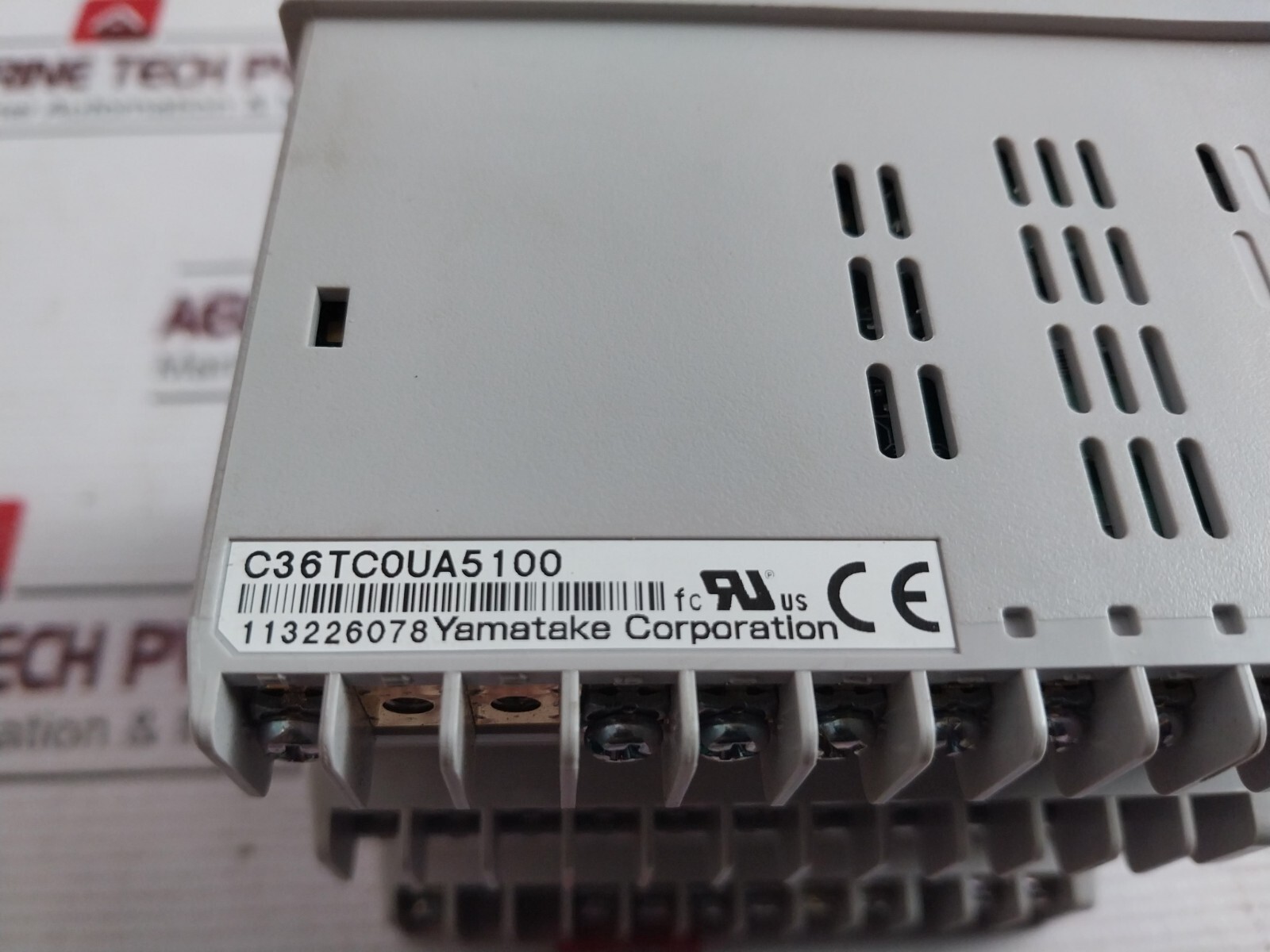 Azbil SDC36 Digital Indicating Controller AC100-240V 50/60Hz
