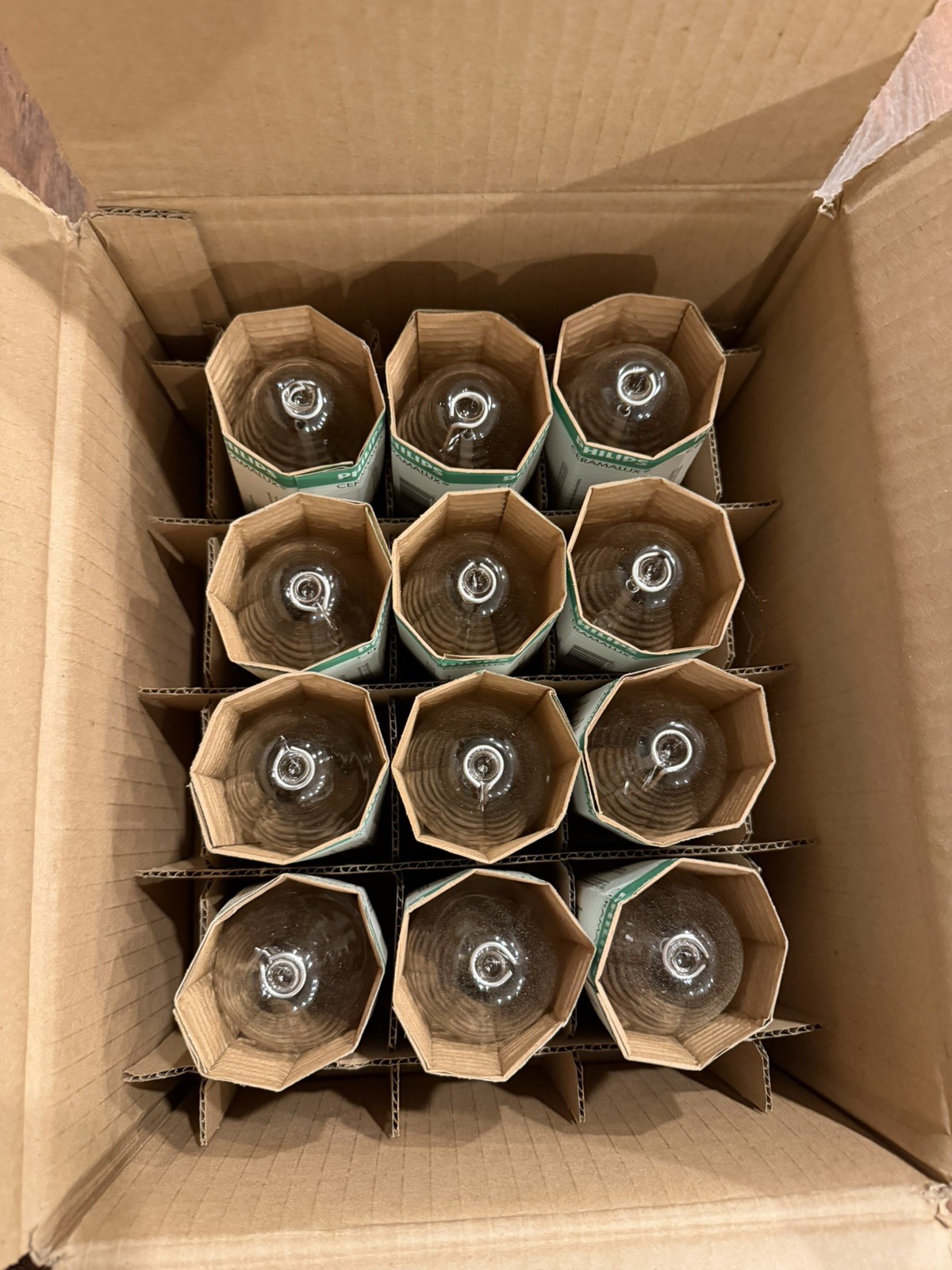 Lot of 12 Philips C35S76/M 35W HPS High Pressure Sodium Bulbs