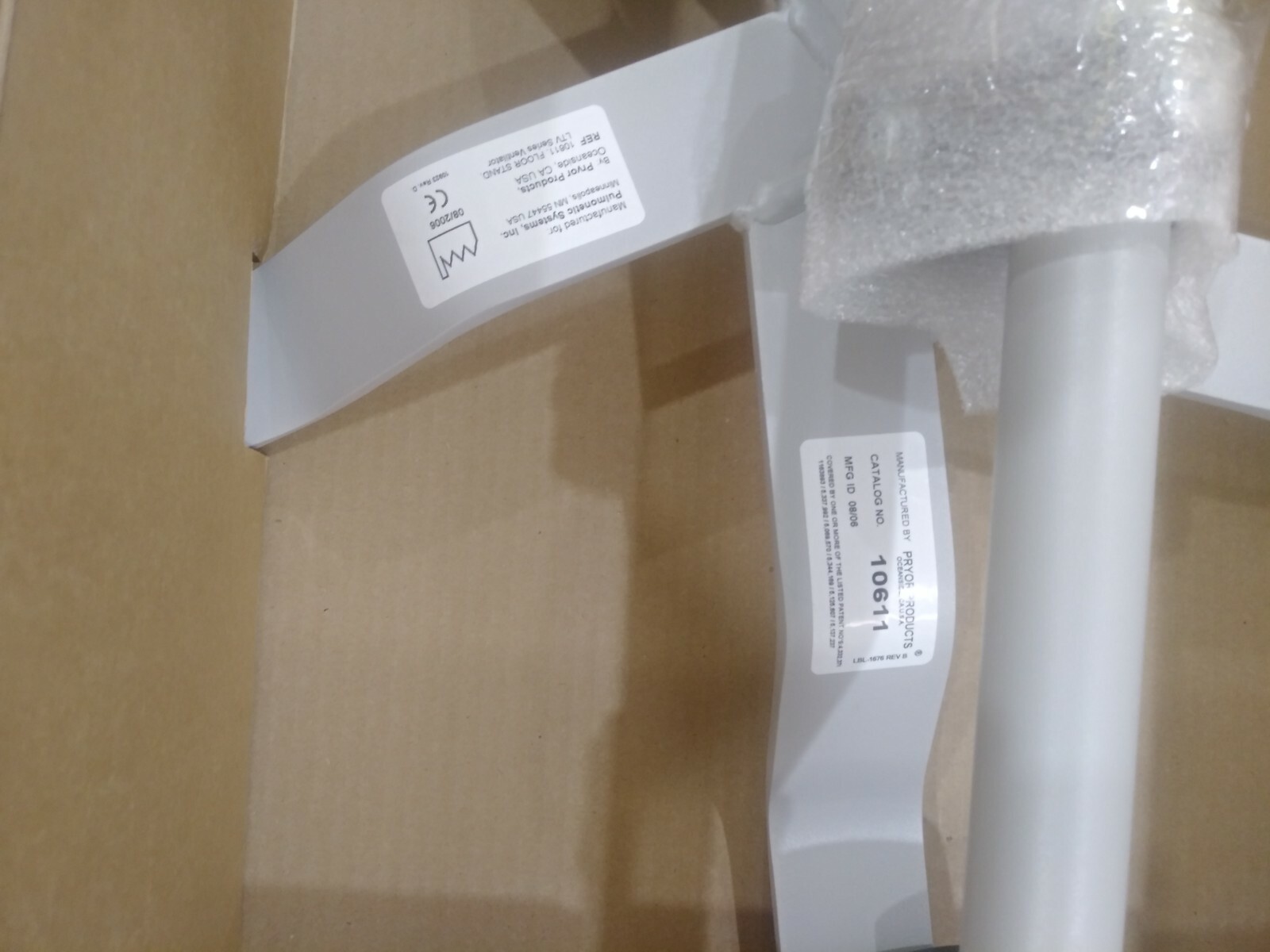 Vyaire Carefusion Pulmonetics Systems LTV Series Rolling Floor Stand Brand New