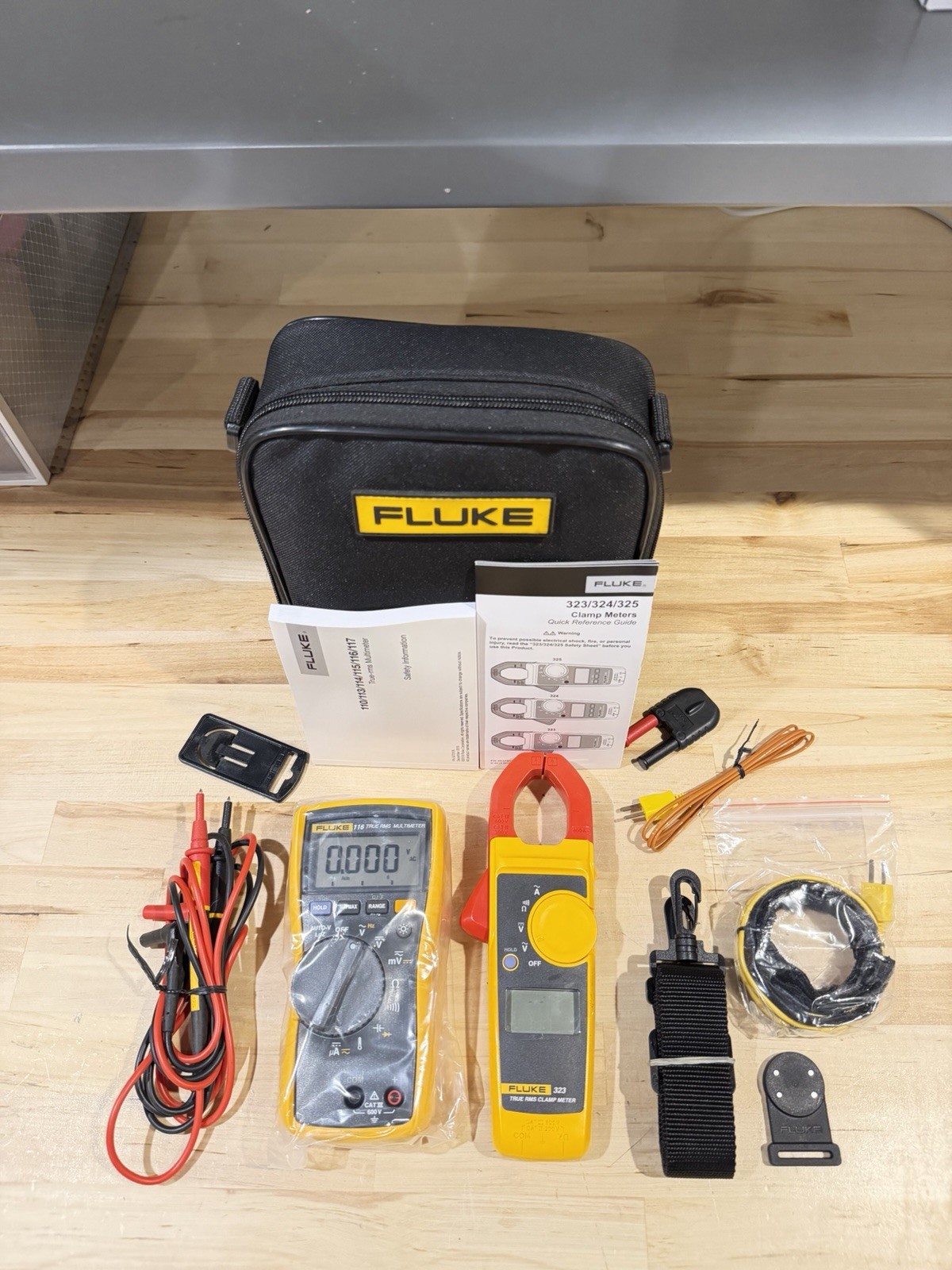 FLUKE 116/323 HVAC MULTIMETER COMBO KIT W/ ACCESSORIES TESTED SHIPS FAST