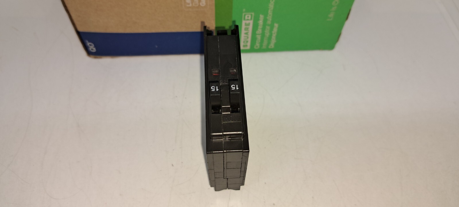Square D QOT1515 Tandem Twin 15 Amp Mini Circuit Breaker with hook NEW