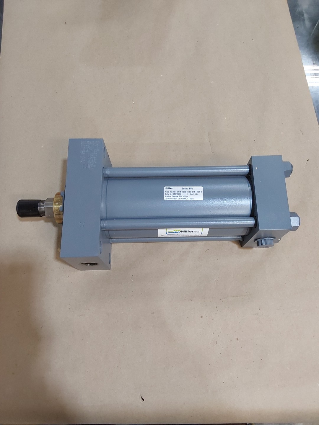 MILLER FLUID POWER HV2-67B4B-03.25-7.000-0138-N22T-9 CYLINDER