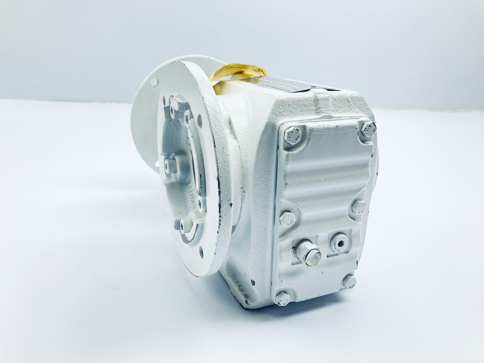 SEW-EURODRIVE KAF37AM56-KS Gearbox Reducer 24.99:1-Ratio 635-Torque M5B-Mounting
