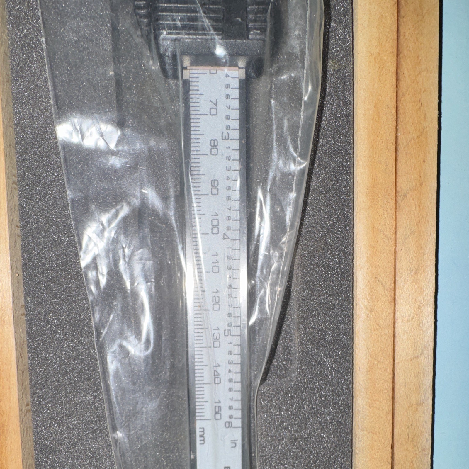 Astro Pneumatic Tool DICC2 Digital Caliper 0-150mm/6in 0.01mm Wooden Case