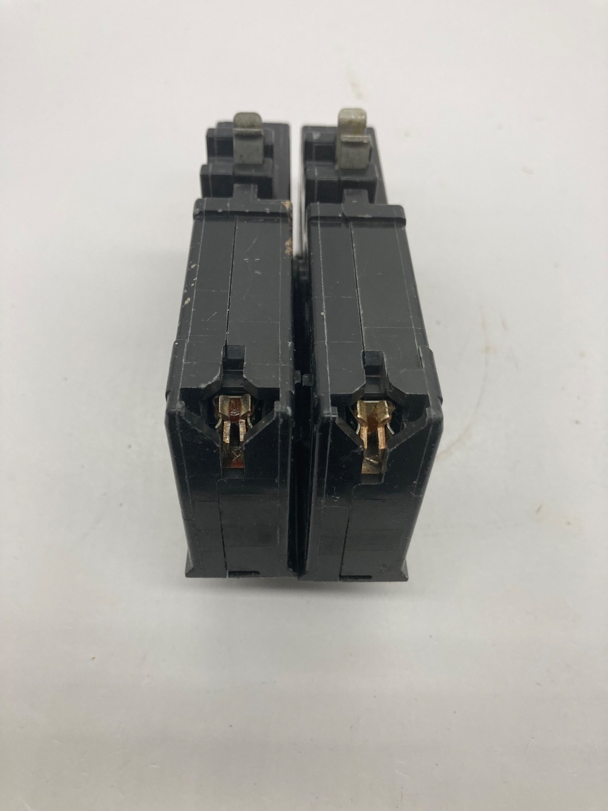 2X Schneider CHOM115PCAFI 1P Plug In Neutral Arc Fault Combination AFCI Breaker