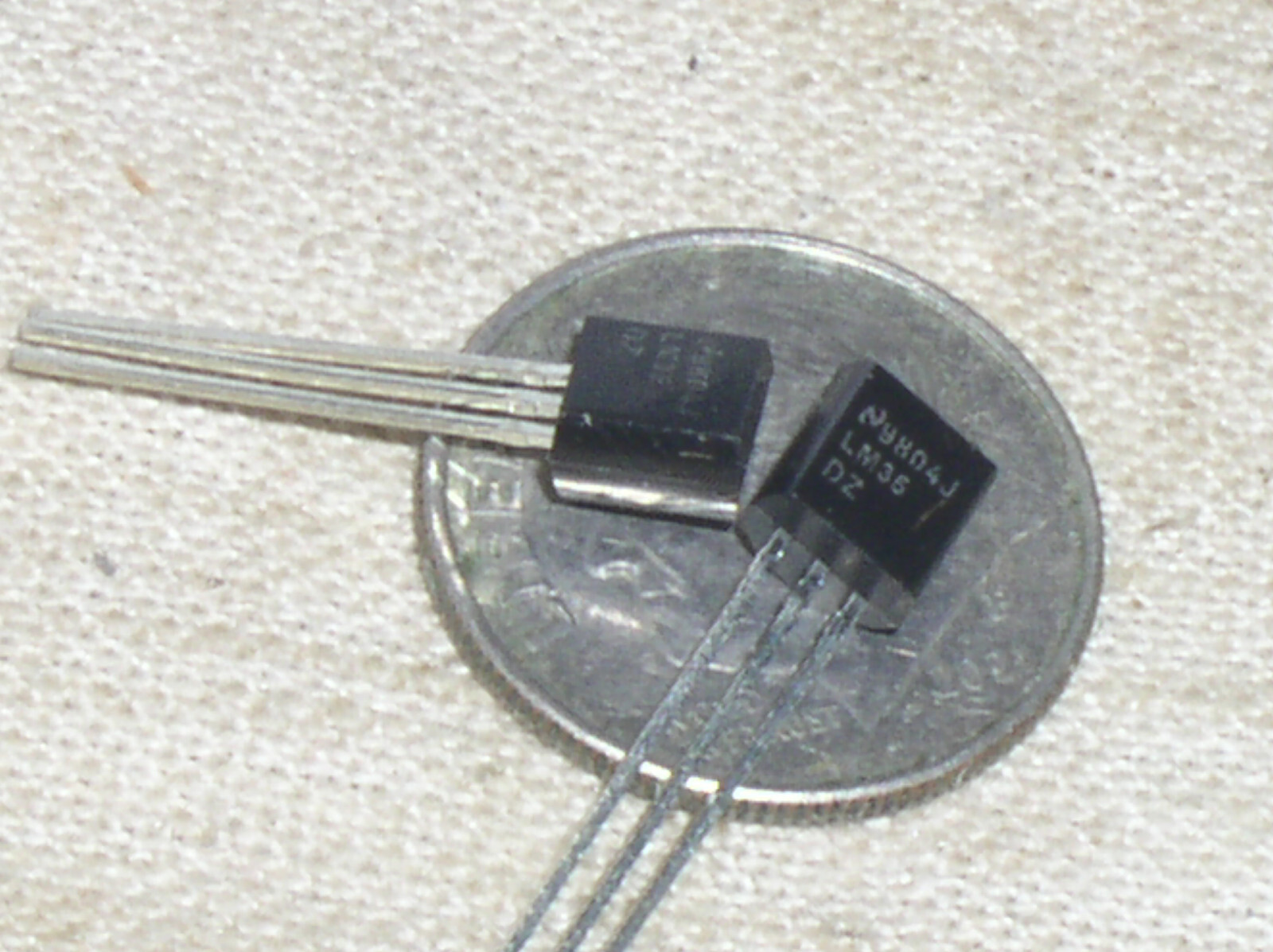 2 NATIONAL NSC LM35 DZ NOPB PRECISION CELSIUS TEMP TEMPERATURE SENSOR 0-100*C