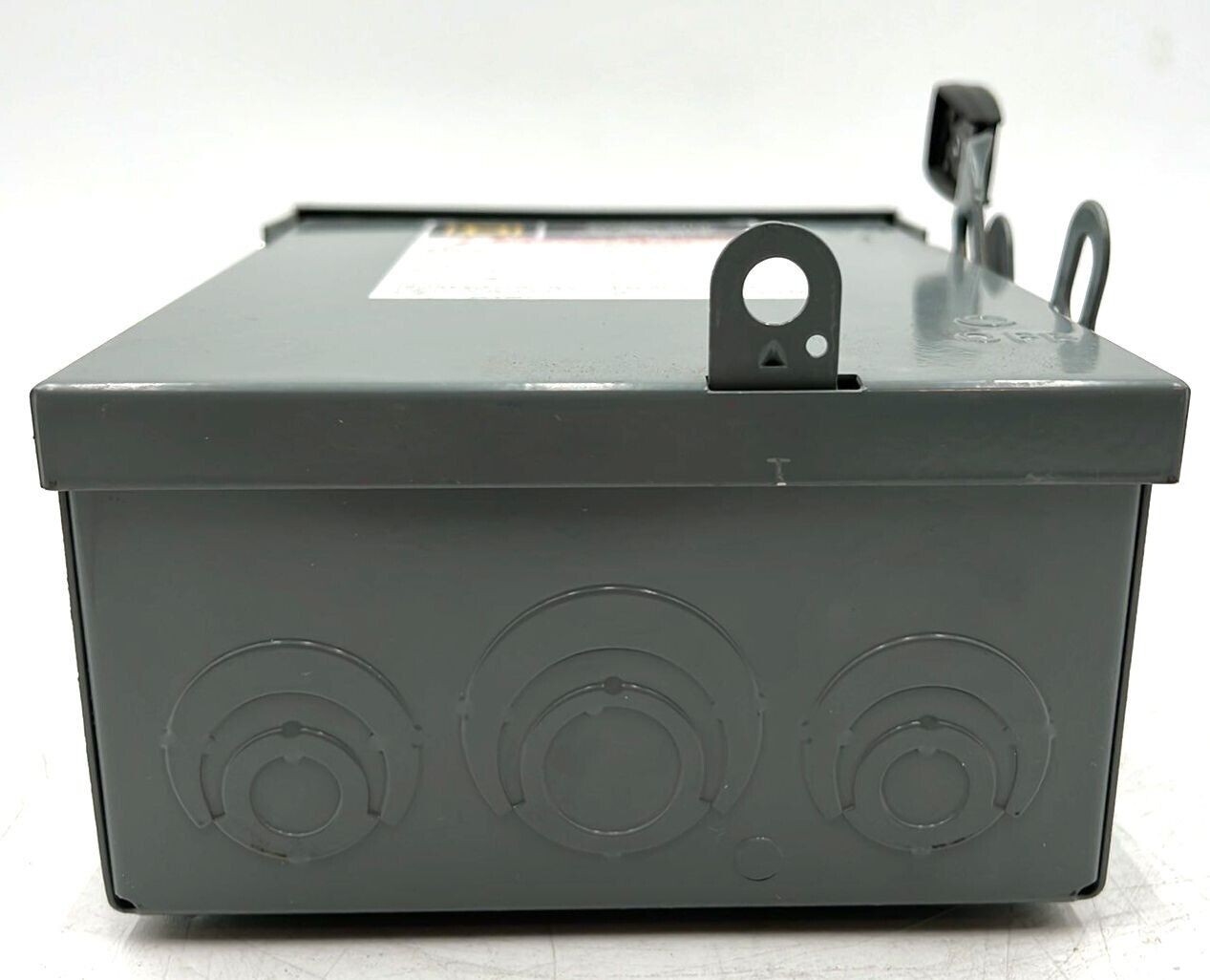Square D D221NRB Safety Disconnect Switch 30A 2P 240V 1PH NEMA 3R Outdoor Used