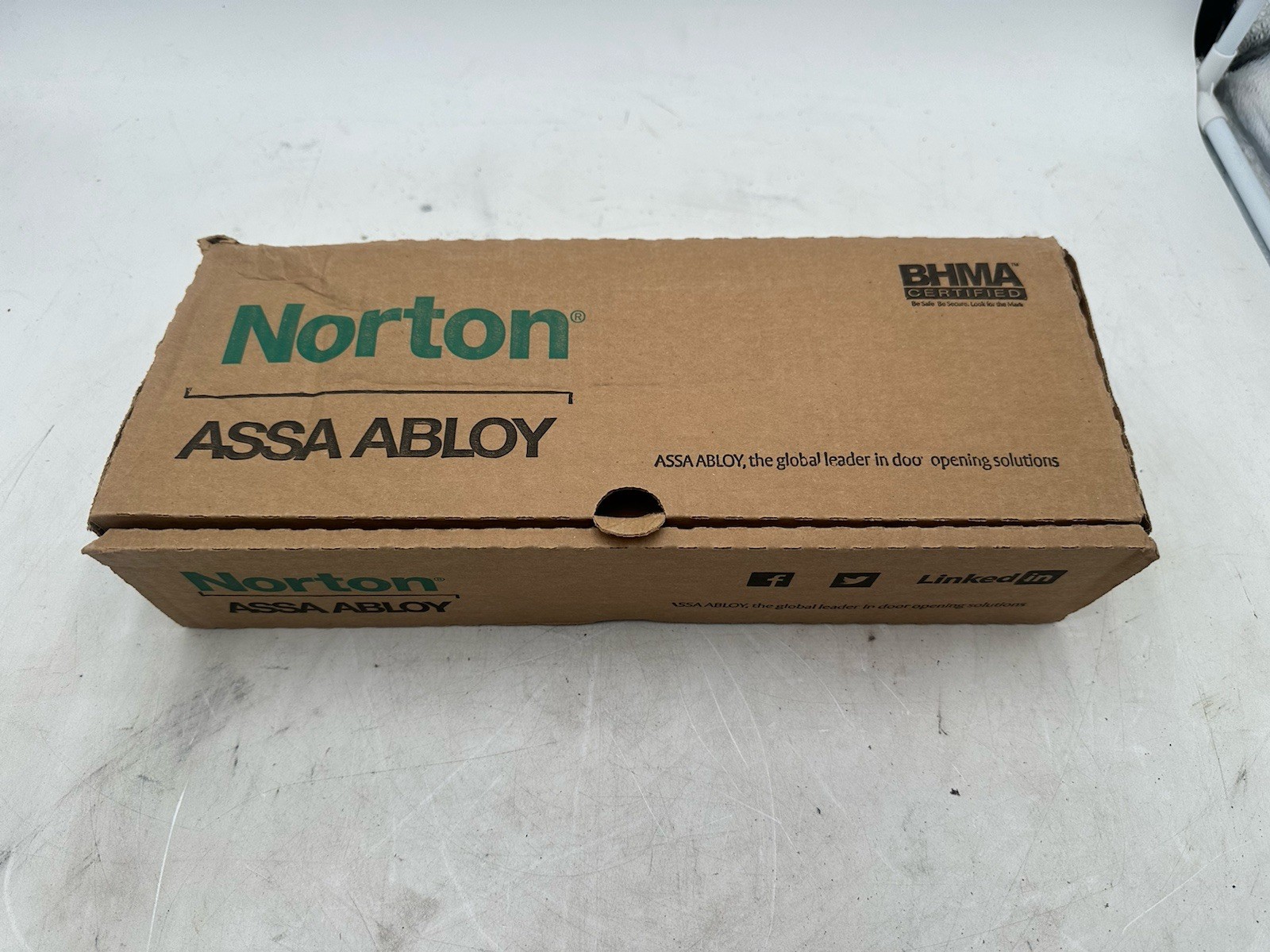 Norton CPS7500 689 Door Closer- Brand New