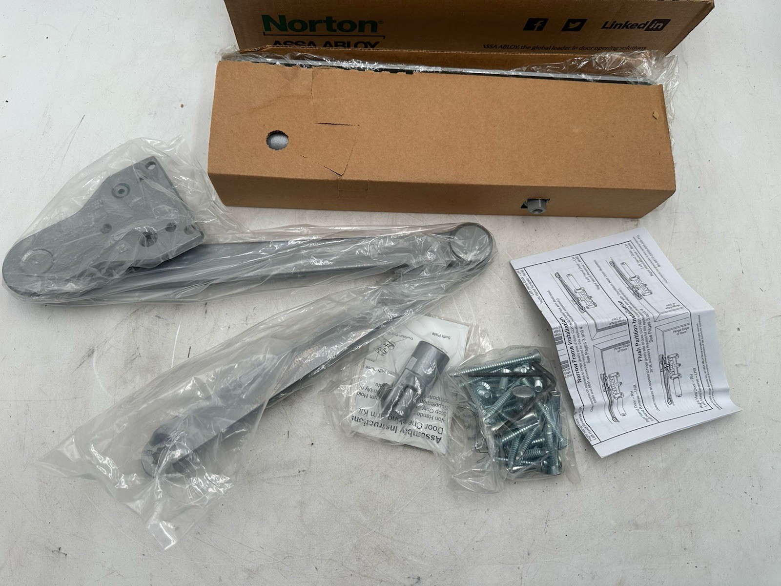 Norton CPS7500 689 Door Closer- Brand New