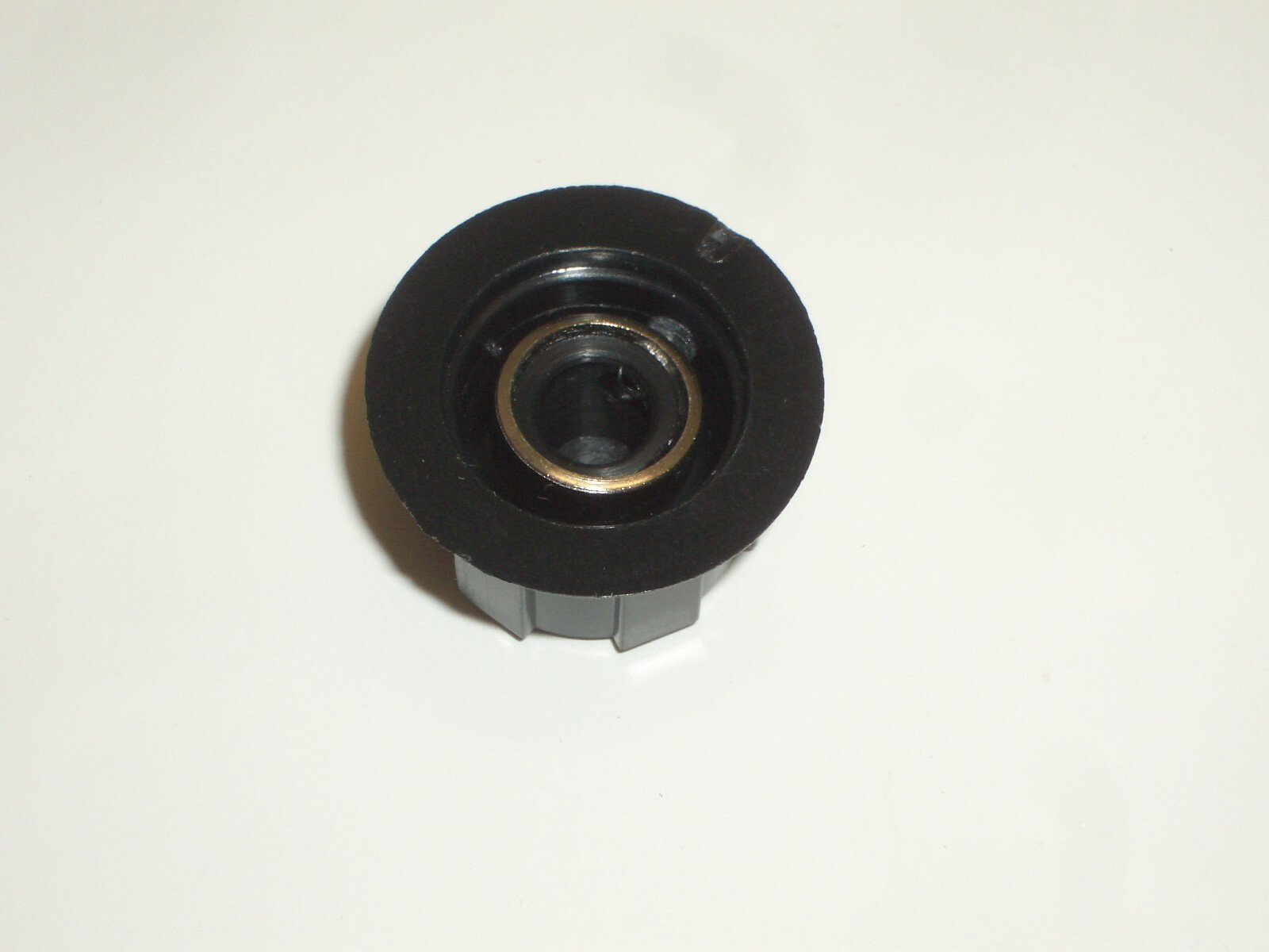 CED P-K388S SILVER SKIRTED POINTER KNOB 1.0″Dx0.6″T 1/4″SHAFT RADIO 1PC