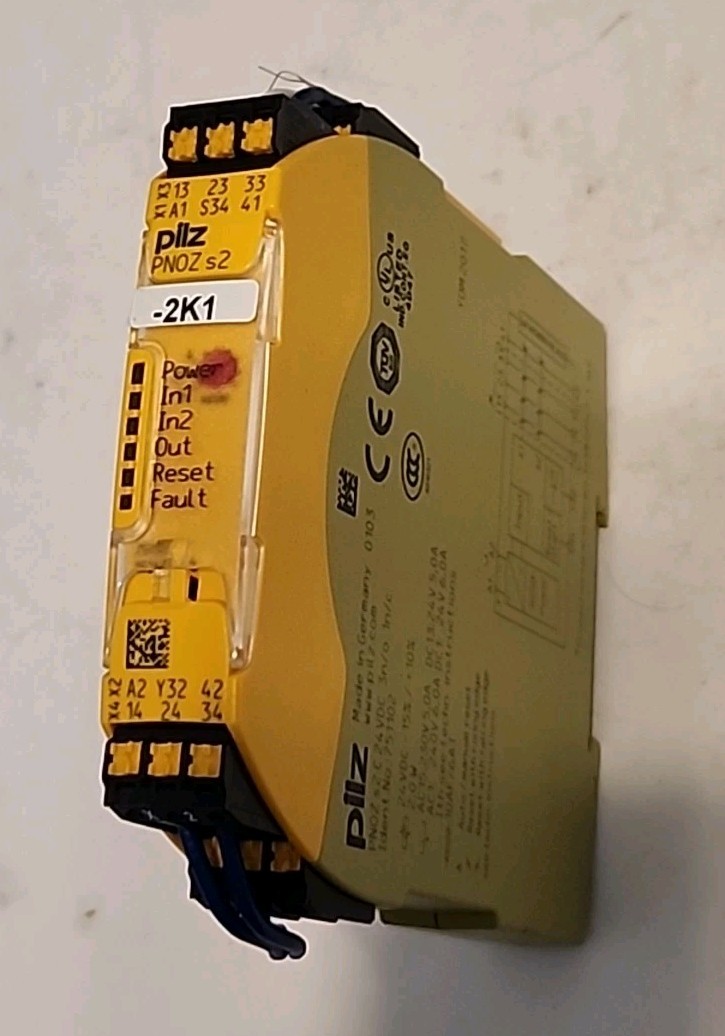 Pilz PNOZ s2 C Safety Relay, 751102, 24VDC, 3 n/o, 1 n/c Free Shipping
