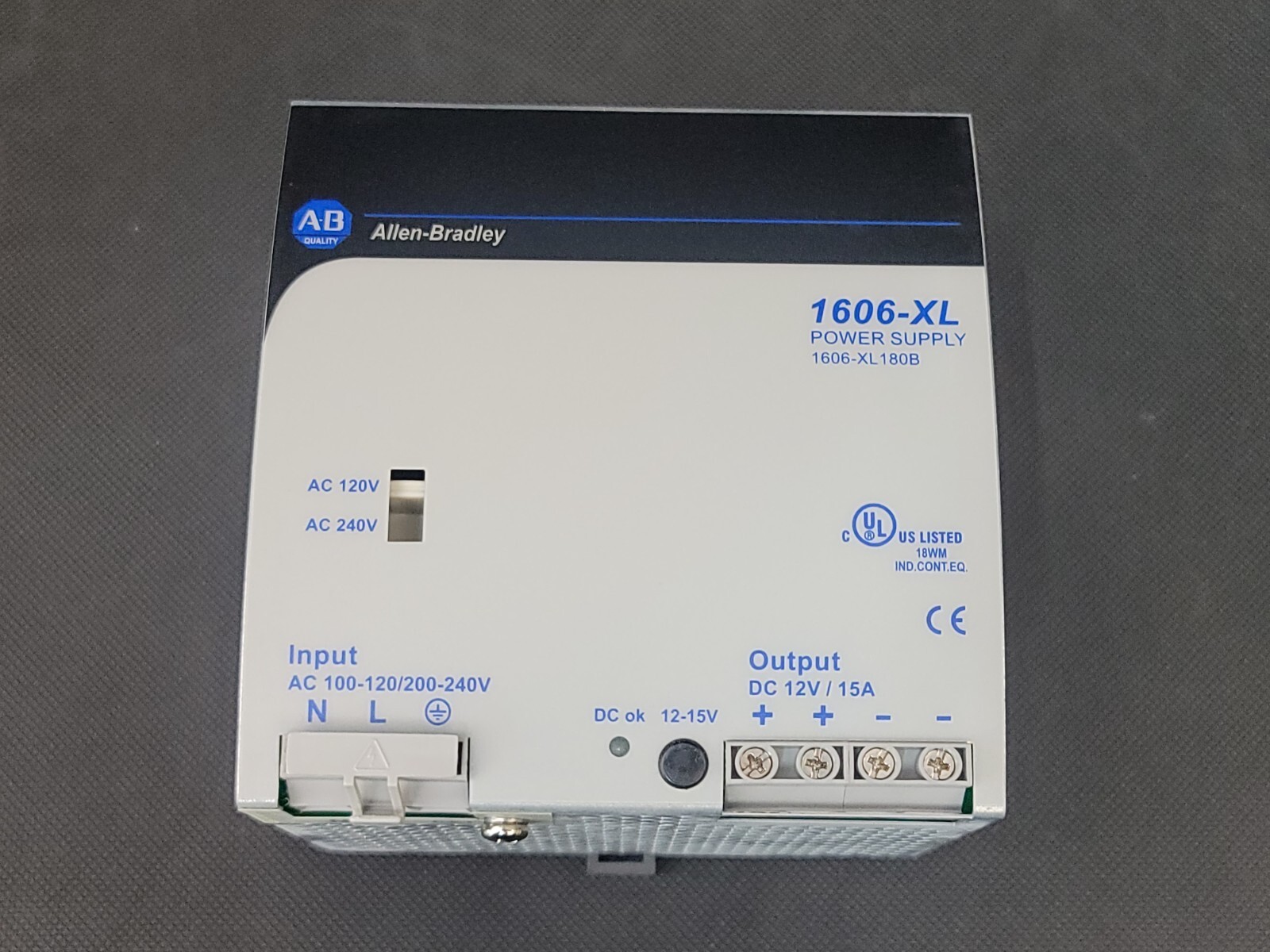 Allen Bradley 1606-XL180B Power Supply Voltage 100-240 v ac