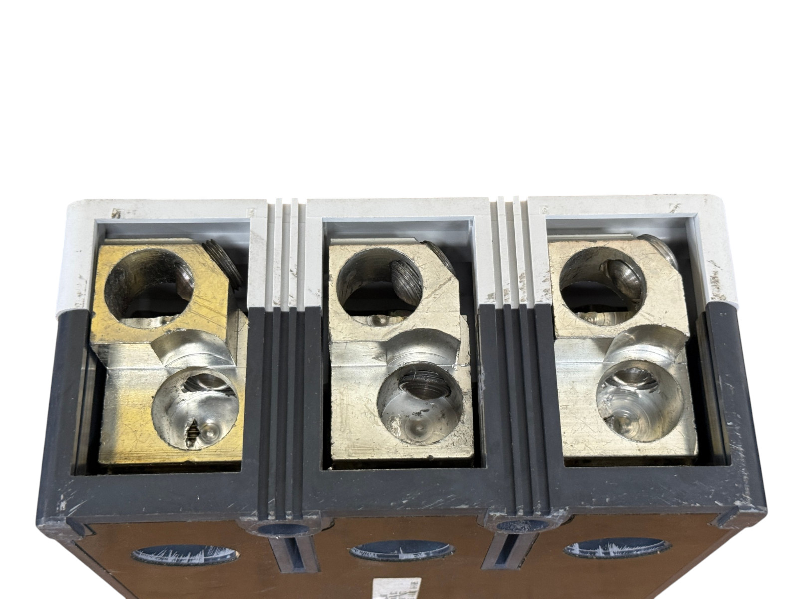 EATON CUTLER HAMMER HMDL3800F 800A 3-POLE 600V HMDL 65KA MT3800T CIRCUIT BREAKER