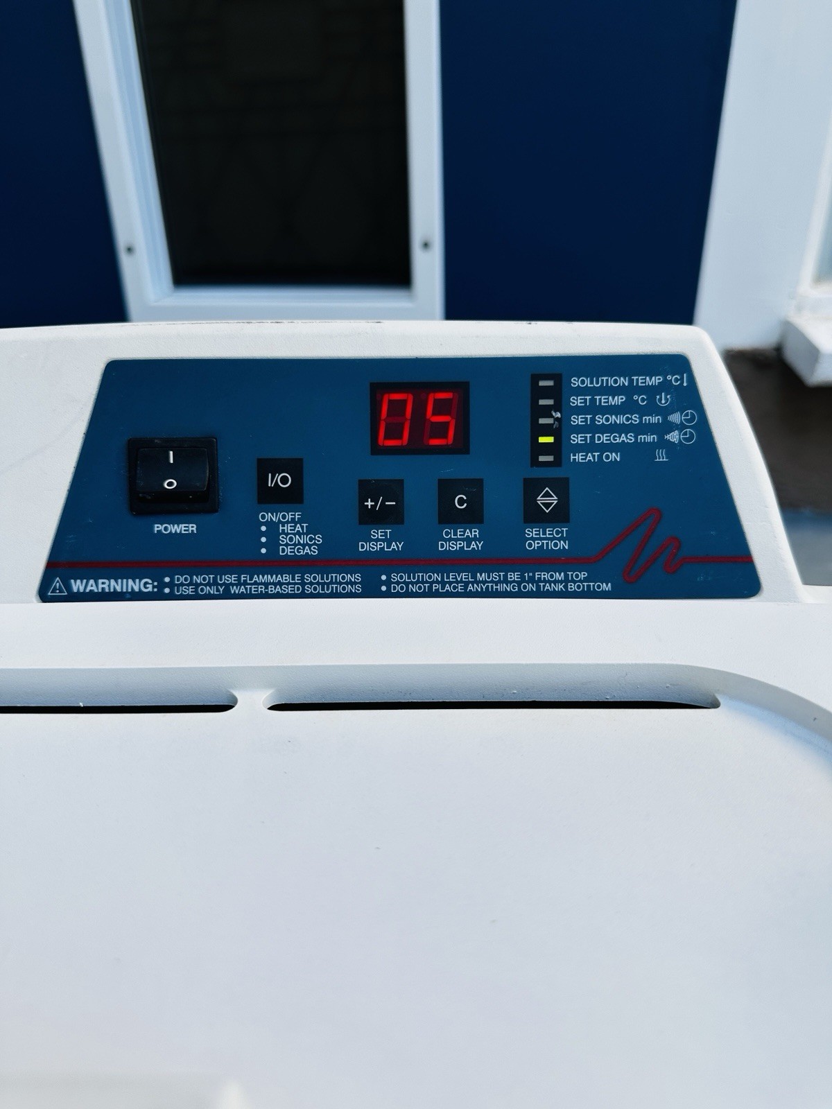 Branson 5510R-DTH Ultrasonic Cleaner Heated Bath & Timer. Working
