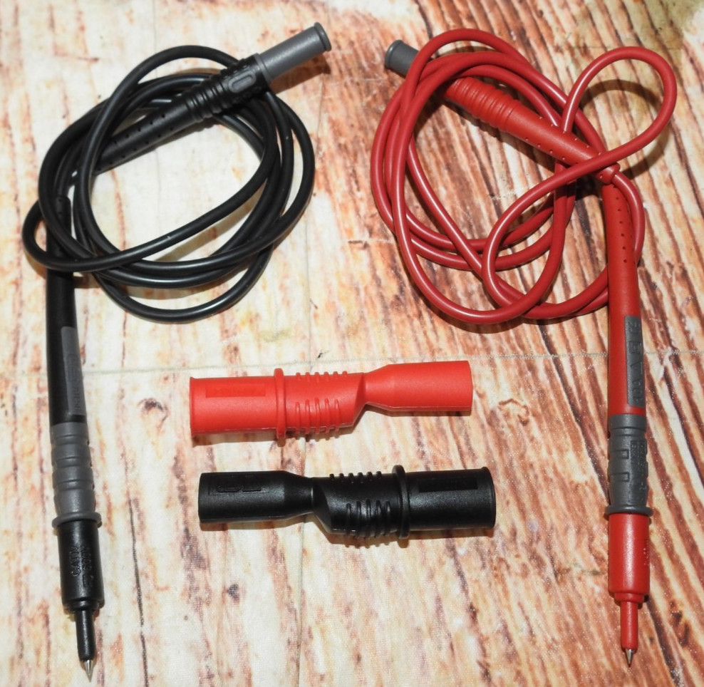 UEi DL579T Digital Clamp Meter WITH CASE, LEADS ((((STILL HAS PLASTIC ON IT!!))