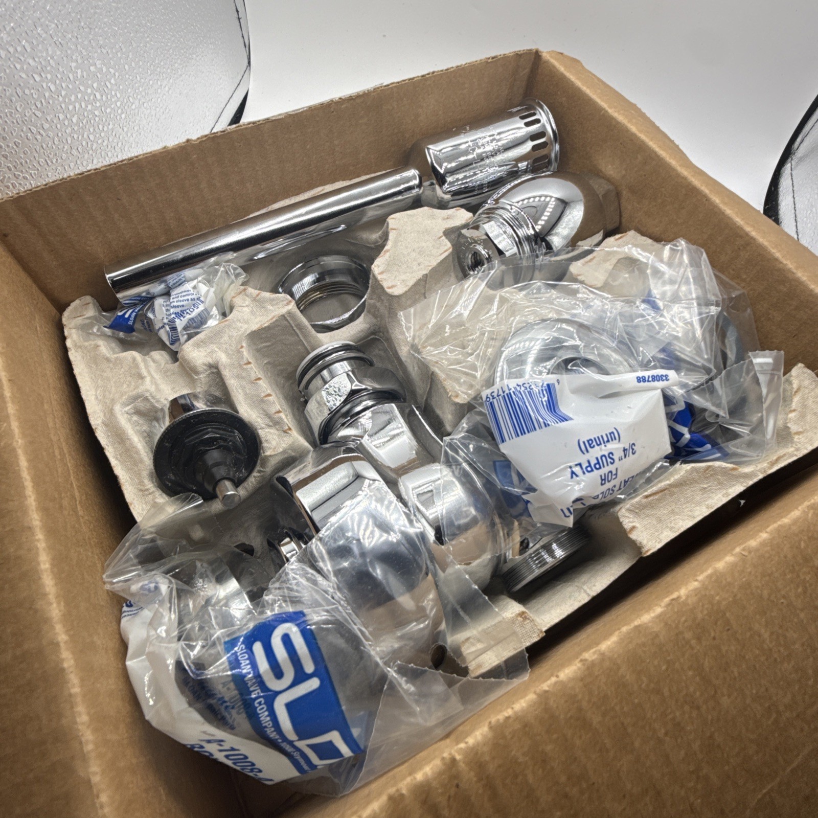 186-0.5 Sloan Royal® Exposed Manual Urinal Flushometer 0.5 GPF CHROME – 3912697
