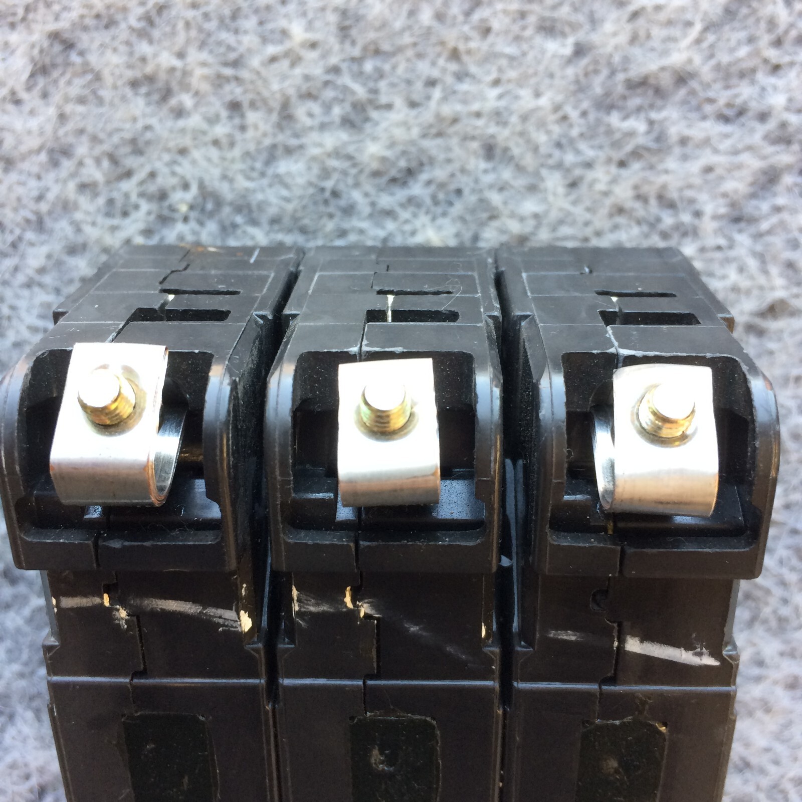 Square D EHB34030 EHB-4 Series 2 Circuit Breaker 3-Pole 30A Bolt-On NOS