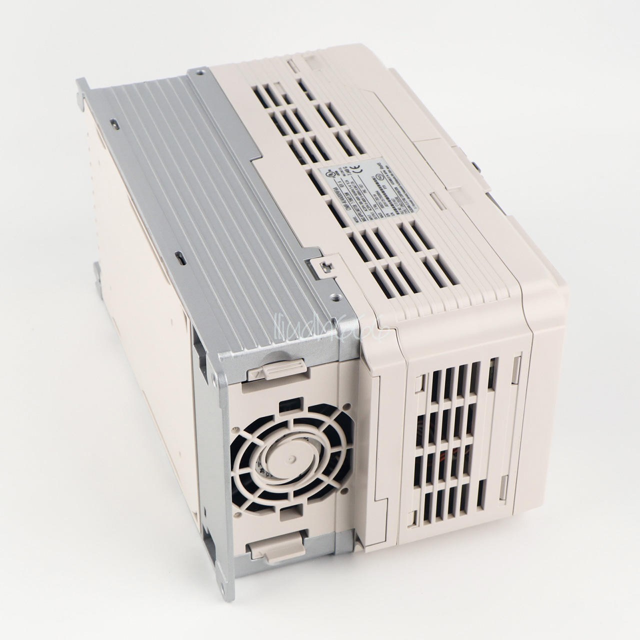 1PC NEW YASKAWA A1000 AC Drive CIMR-AU4A0009FAA Frequency converter