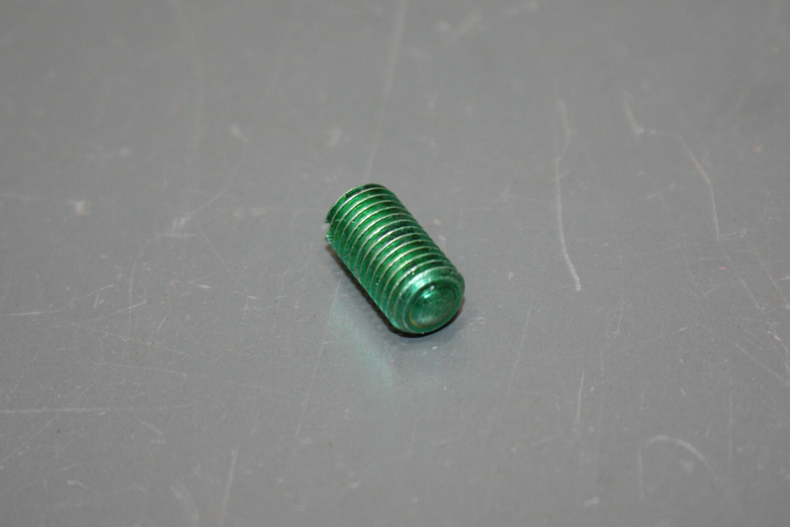 (10) Ilsco Ground Lug Screw 5/16″-24 x 5/8″, Green Slotted Set Bolt Bonding Stud
