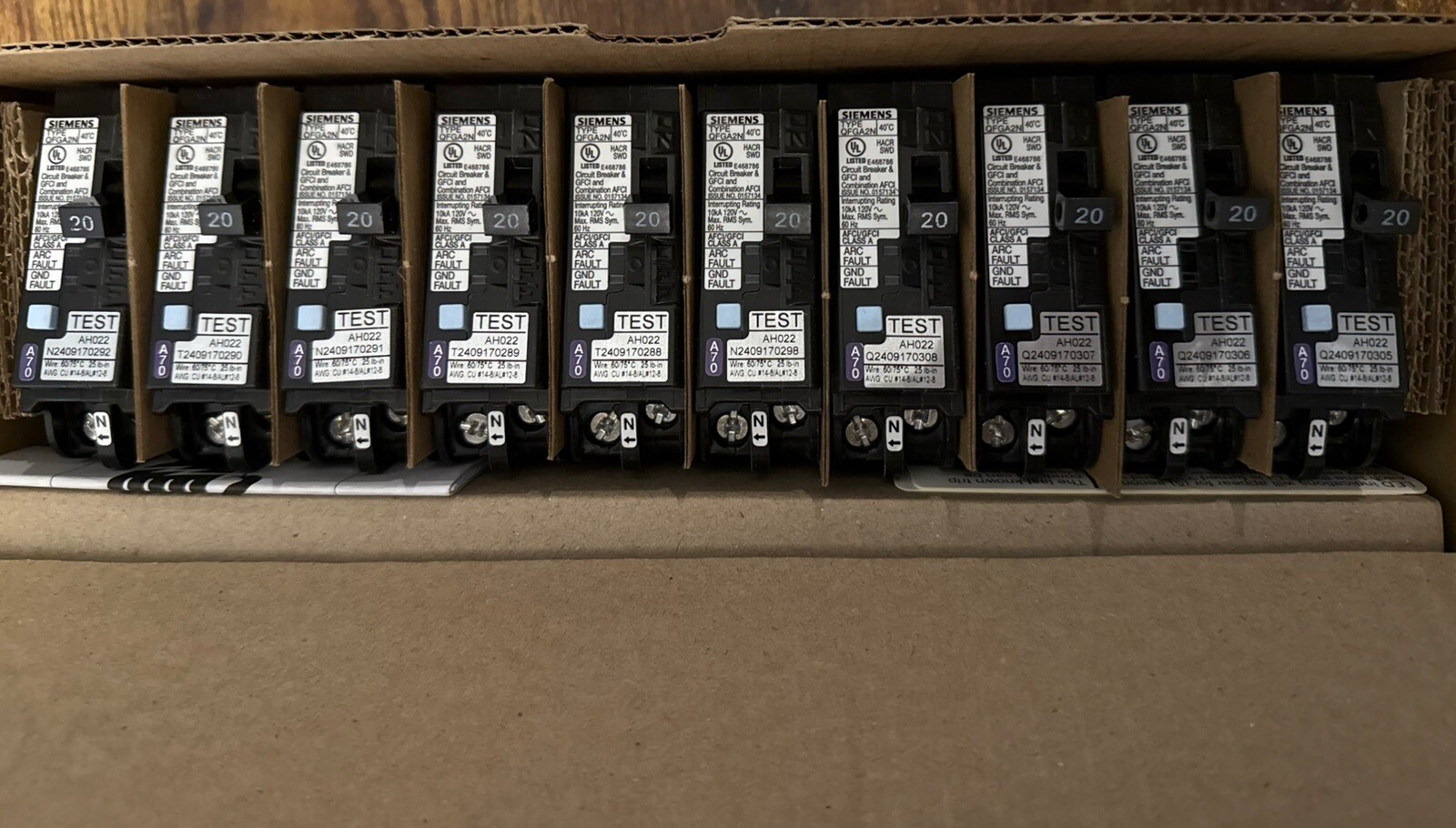 10 PCS Siemens Q120DFN Arc-Fault/Ground-Fault Dual Function Circuit Breaker New
