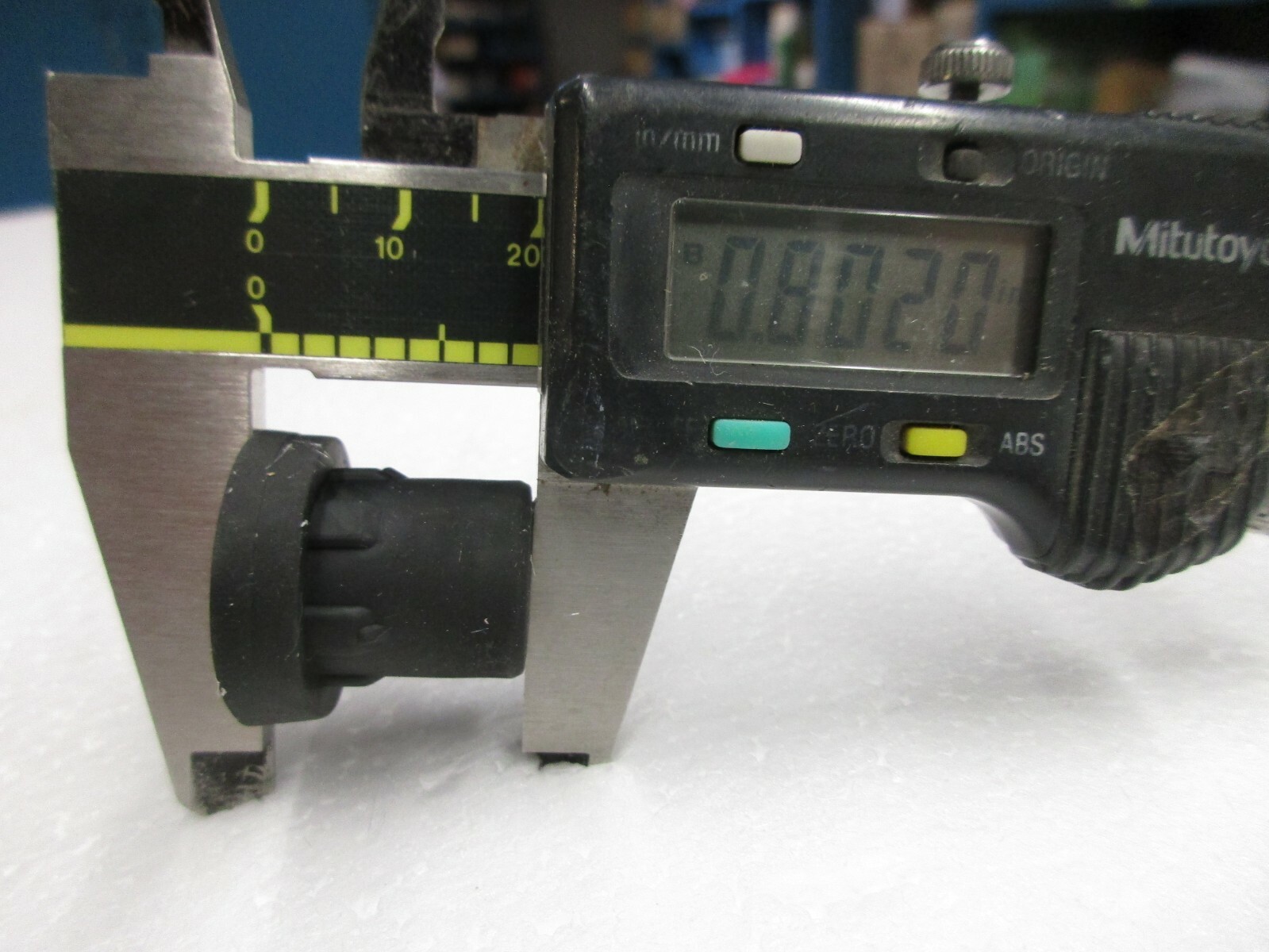 8 Rubber Vibration Isolator Mounts, M8-1.25 Internal, See Pics For Dimensions