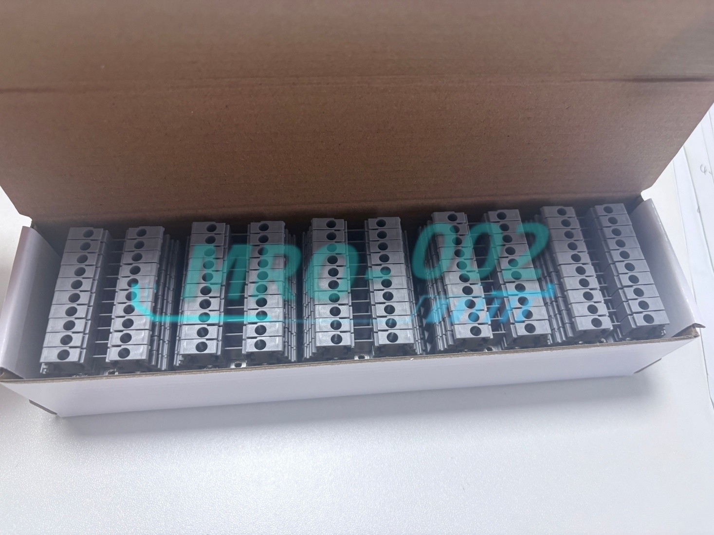 Box Of 50 Abb 1SNA115486R0300 MA2.5/5 Terminal Block 50PCS Fast delivery