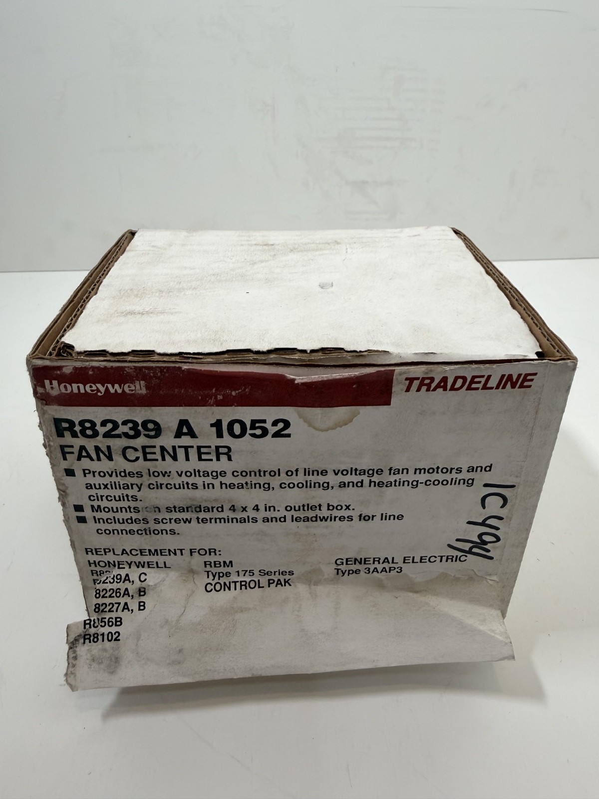 Honeywell R8239A1052 Fan Center 24V 60Hz