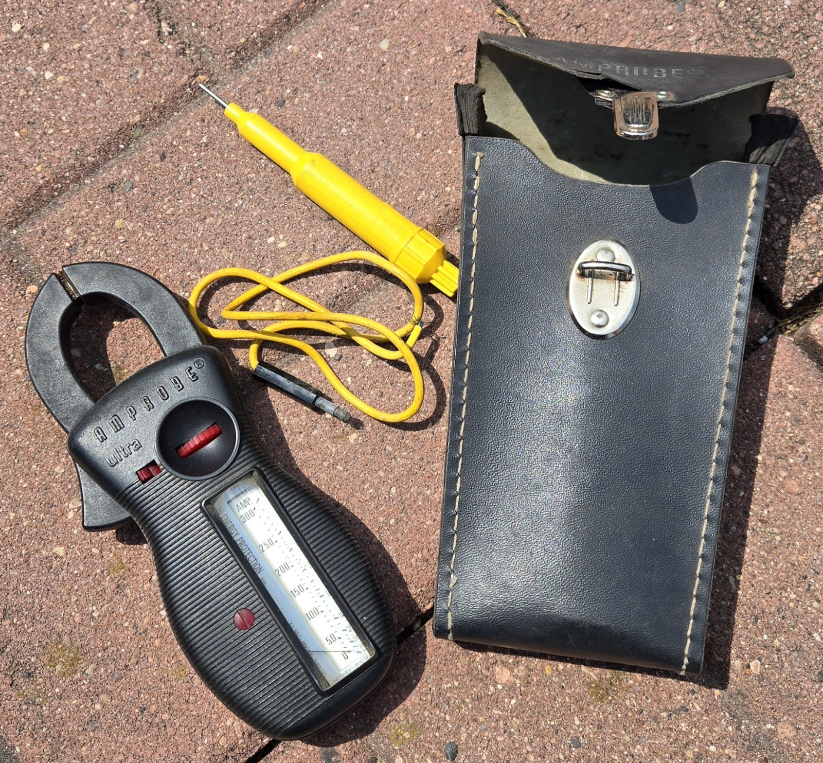 Vintage Amprobe Ultra RS-3 Clamp Meter AC Volt Ammeter Ohmmeter – Not Tested