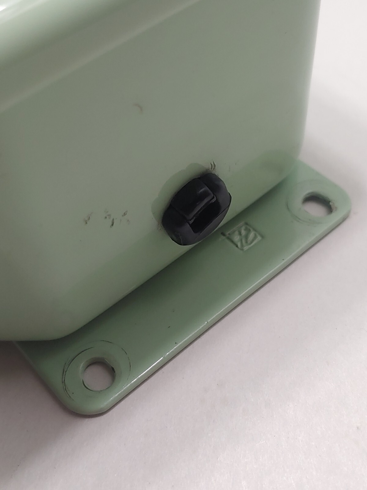 Hoffman 1 Hole Push Button Enclosure Box 3.5″x4″x2.75 Industrial Mint Green