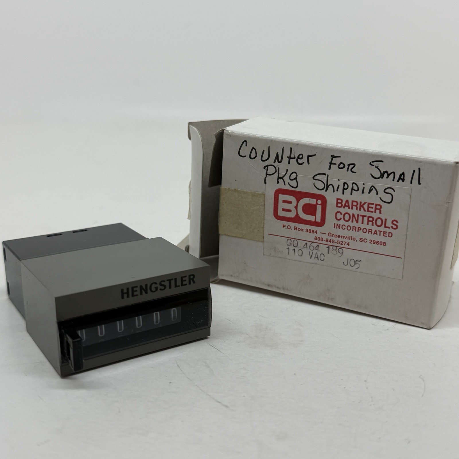 NEW IN BOX Barker Controls Hengstler COUNTER G0 464 189 110VAC