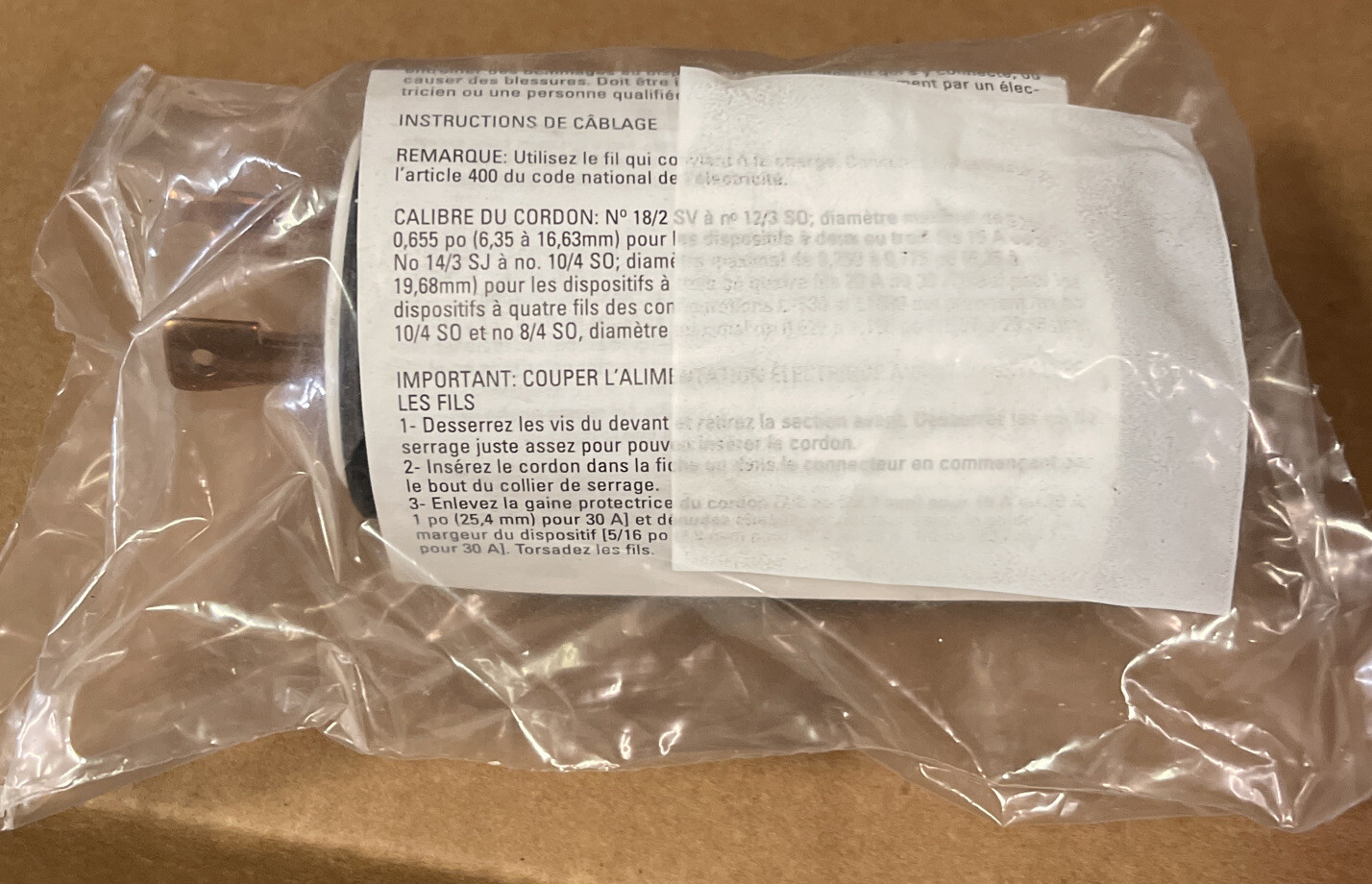 New Cooper Wiring L5-30P 30A 125V 2 Pole 3 Wire Grounding Locking Plugs