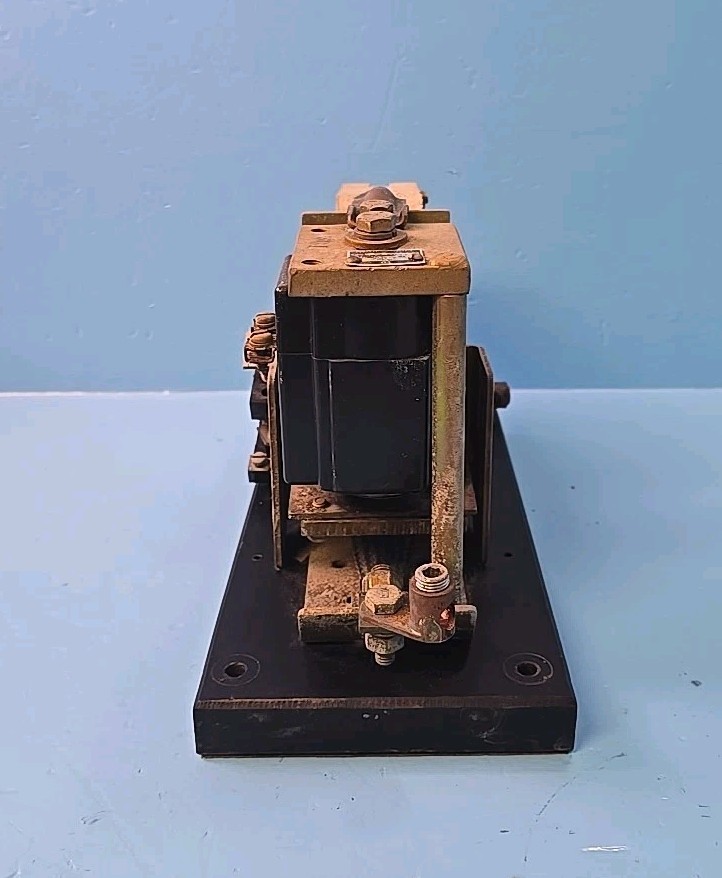GE IC2800 Y101A2B 150A 600V DC Contactor