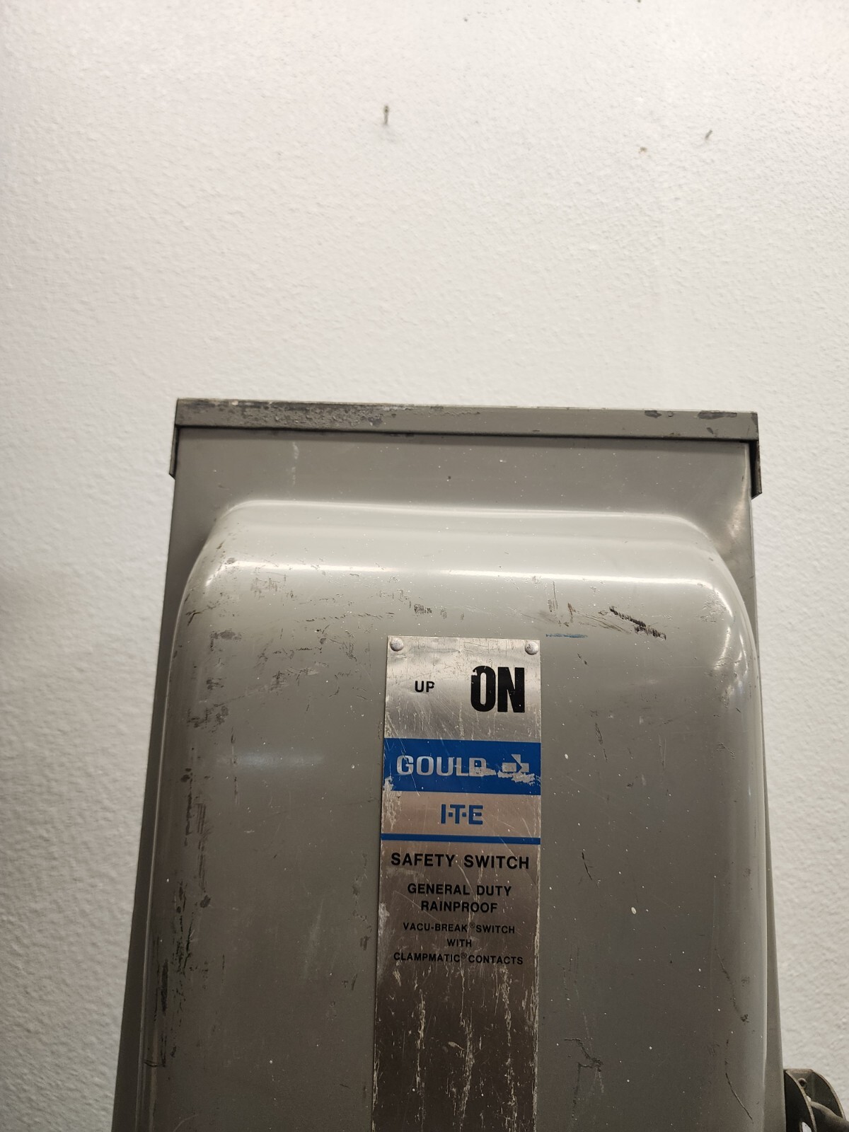 GOULD NR324 VACU-BREAK SWITCH WITH CLAMPMATIC CONTACTS 200 AMPS 1 PHASE 240 VAC