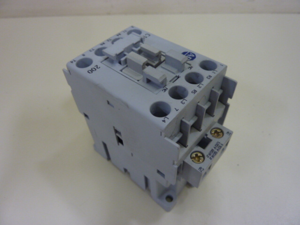 ALLEN BRADLEY Contactor 100-C12.200 SER A Used #49767