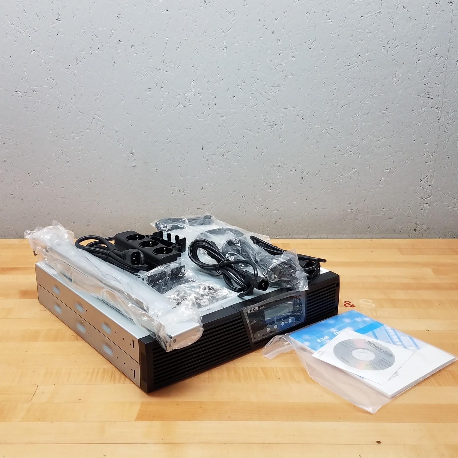Eaton PW9130I1500R-XL2U Power Supply, 240V/230V/220V/208V/200V Input, 48Vdc, 34A