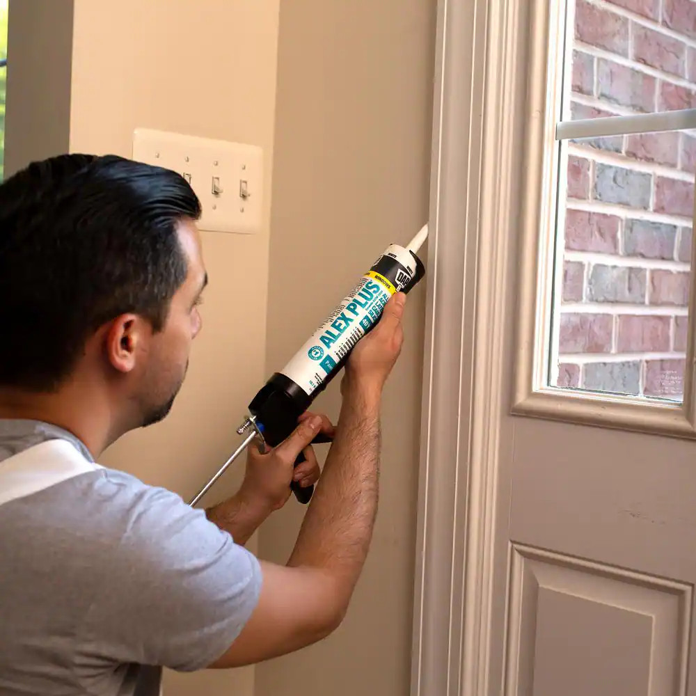 Alex plus 10.1 Oz. White Acrylic Latex plus Silicone Caulk (Contractor 12-Pack)