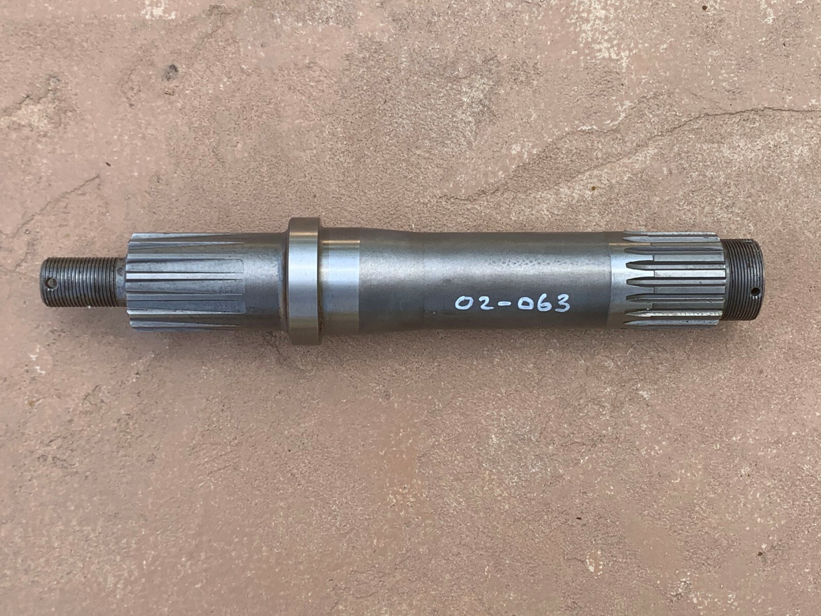 Original Rhino 00770419 Output Shaft for Divider Gearbox (02-063)
