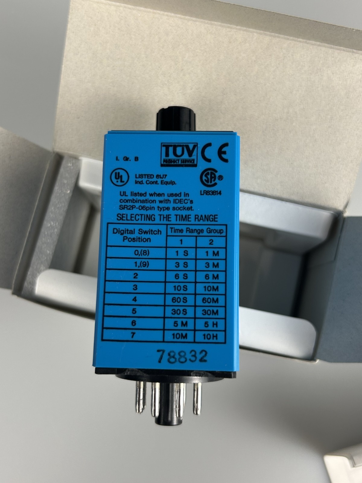 Idec RTE P-11 Electronic Timer Relay 24VAC/24VDC 10A rating 8-pin New Old Stock