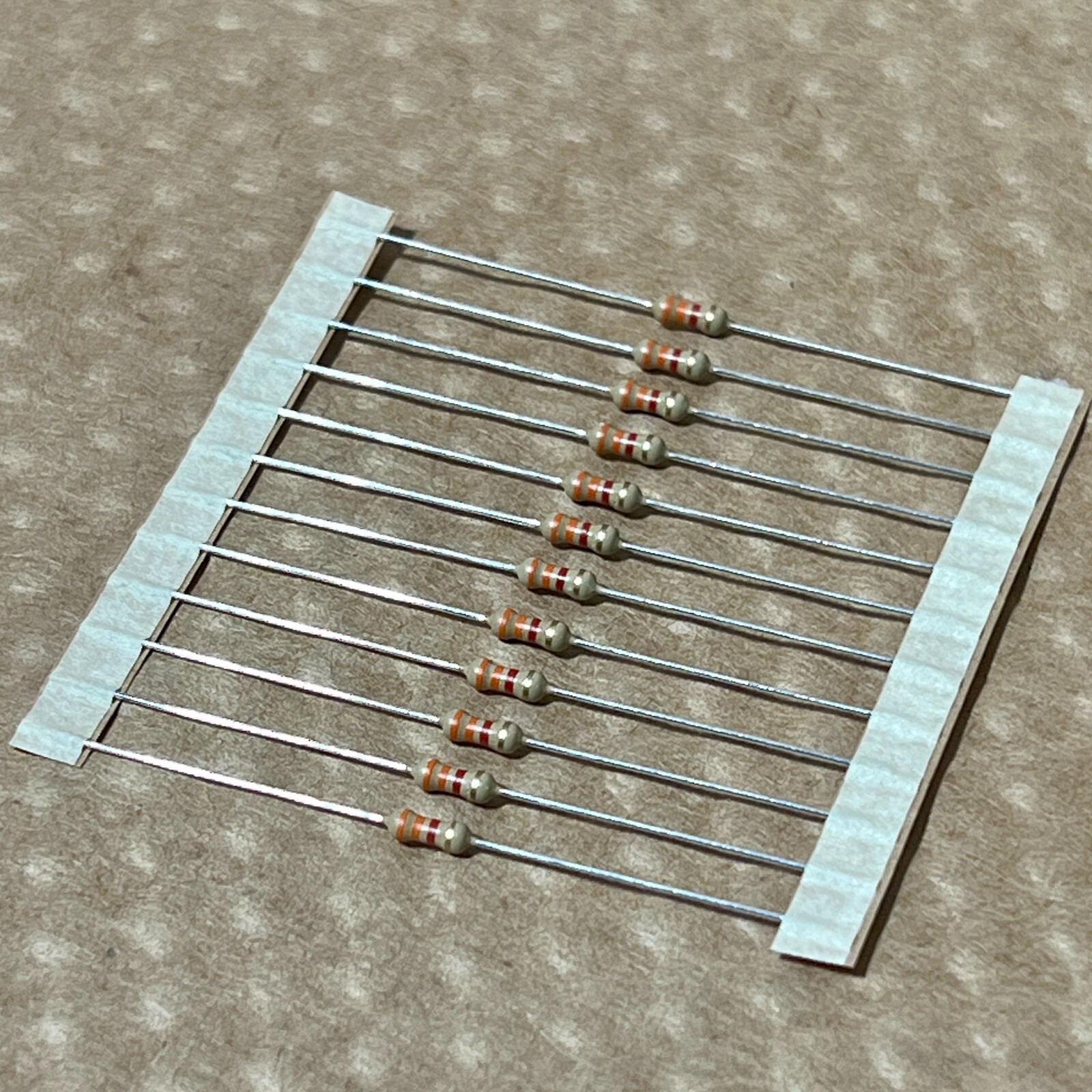 12 pack 3.3k ohm 5% 1/4W 0.25 watt carbon film resistor – New – Ships from USA