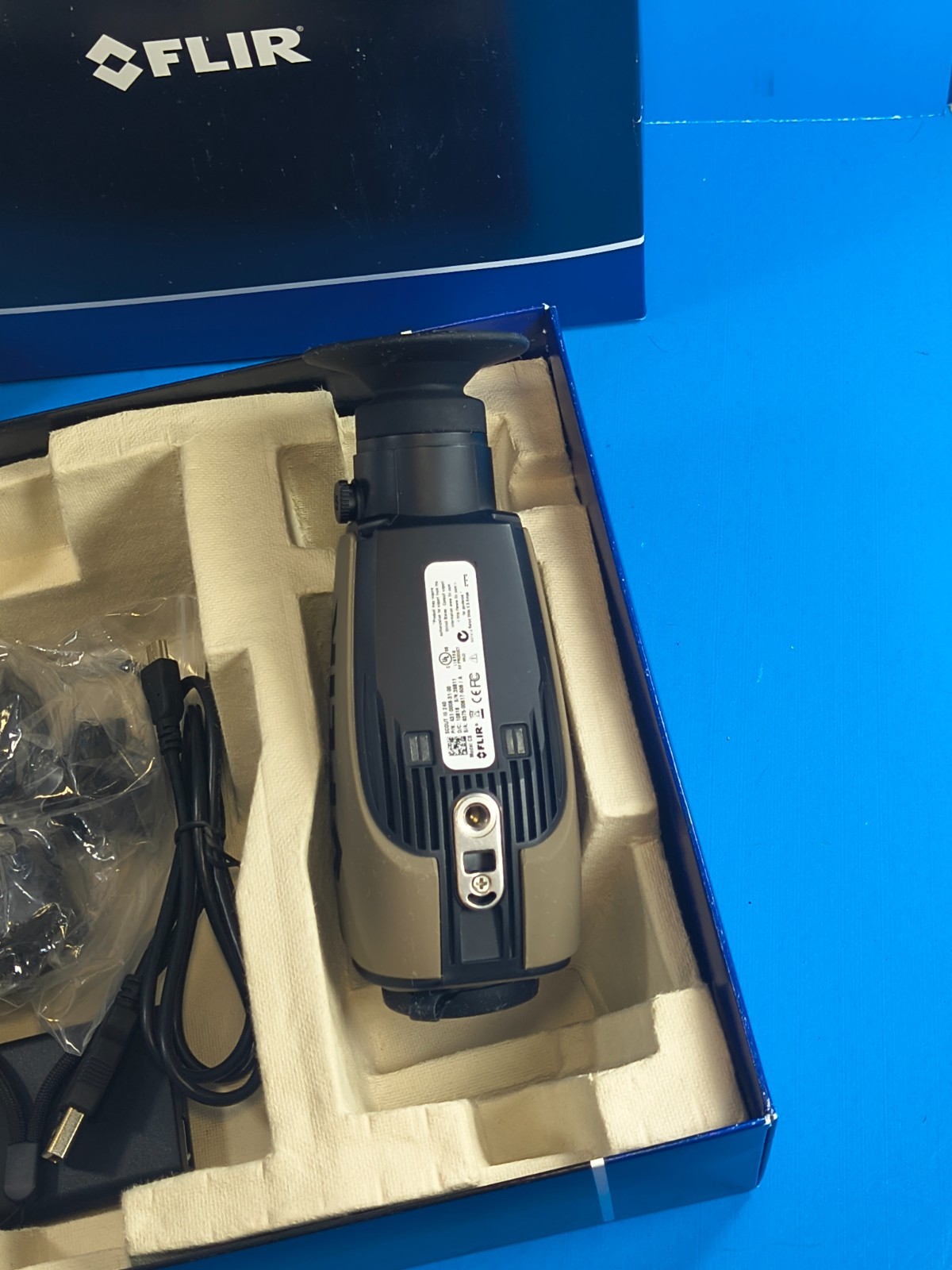 Flir Scout III 240 30Hz IR Infrared Thermal Monocular Imager
