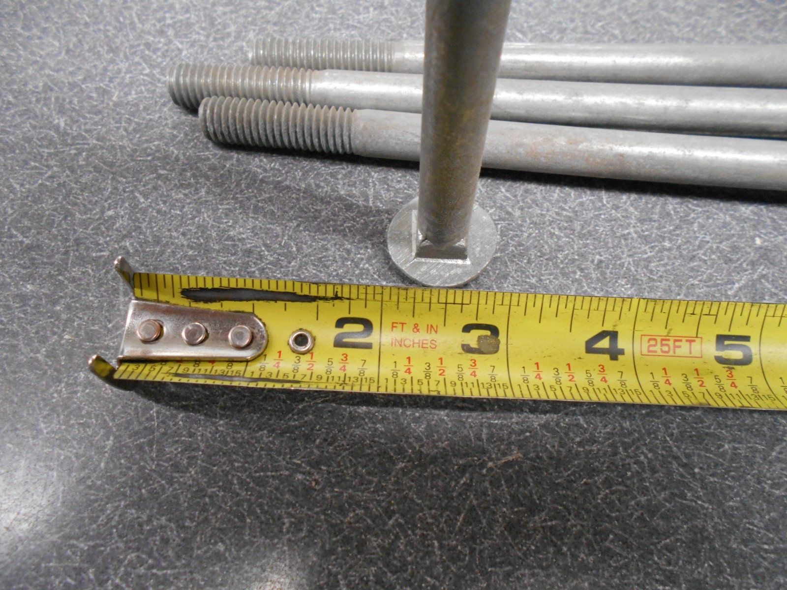 Carriage Bolt 7/16″ x 8.00″. Carriage Bolts. (LOT OF 12), Grade 2, Coarse. NOS!
