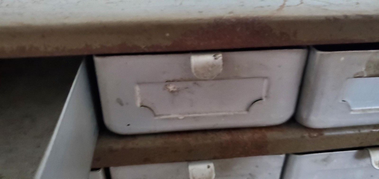 Industrial Vtg Metal Parts Drawer Hardware Bin w 32 Aluminum Drawers c.1950s