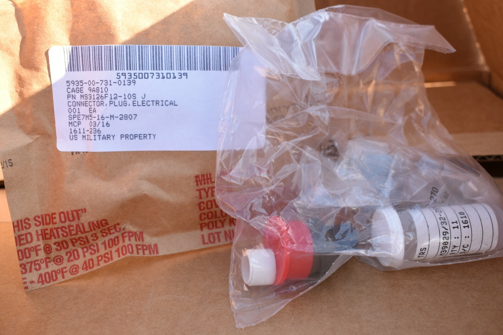 ITT Cannon MS3126F12-10S Military Connector 10 Pin connector 5935-00-731-0139