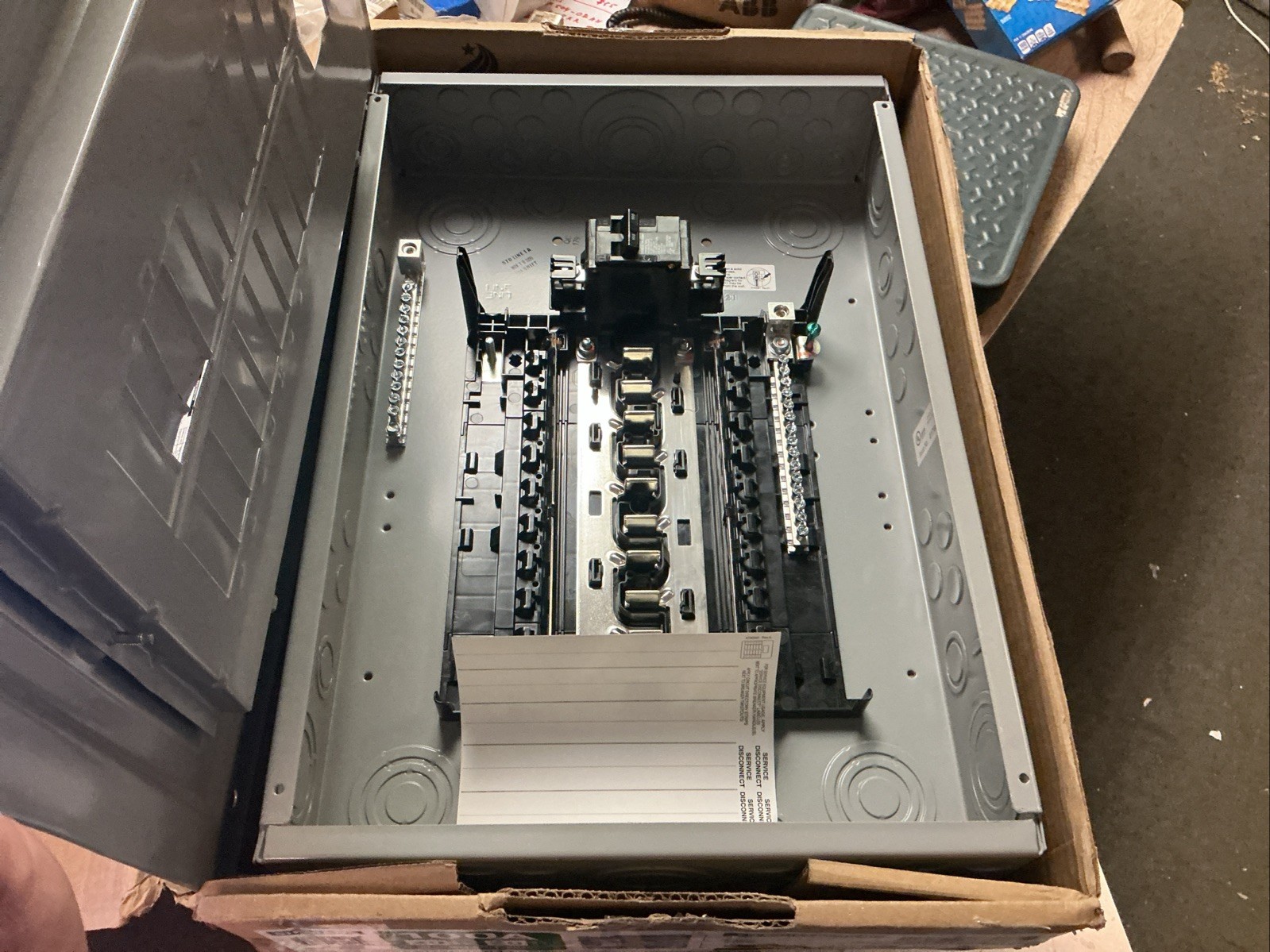 Siemens SN2020B1100P1 100A 120/240V SN Series Main Breaker Load Center (new)