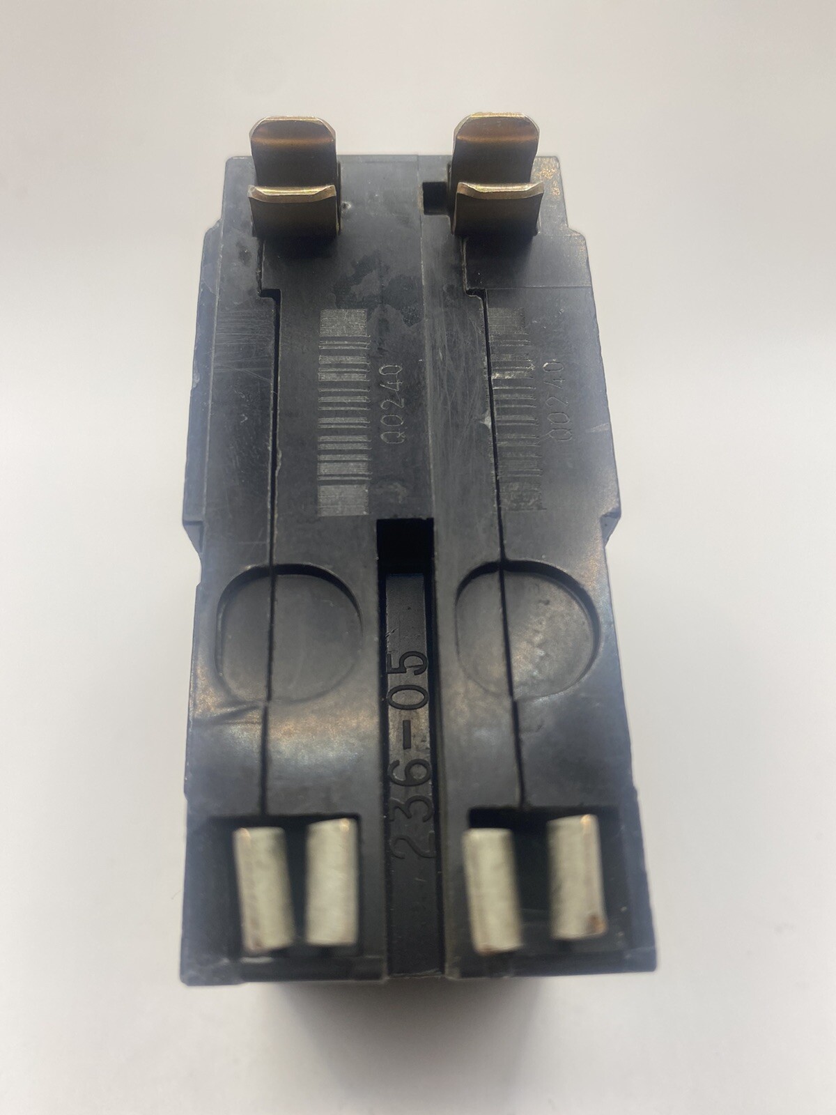 CHIPPED Square D QO240 2 Pole 40 Amp 120/240V AC Type QO Plug In Circuit Breaker