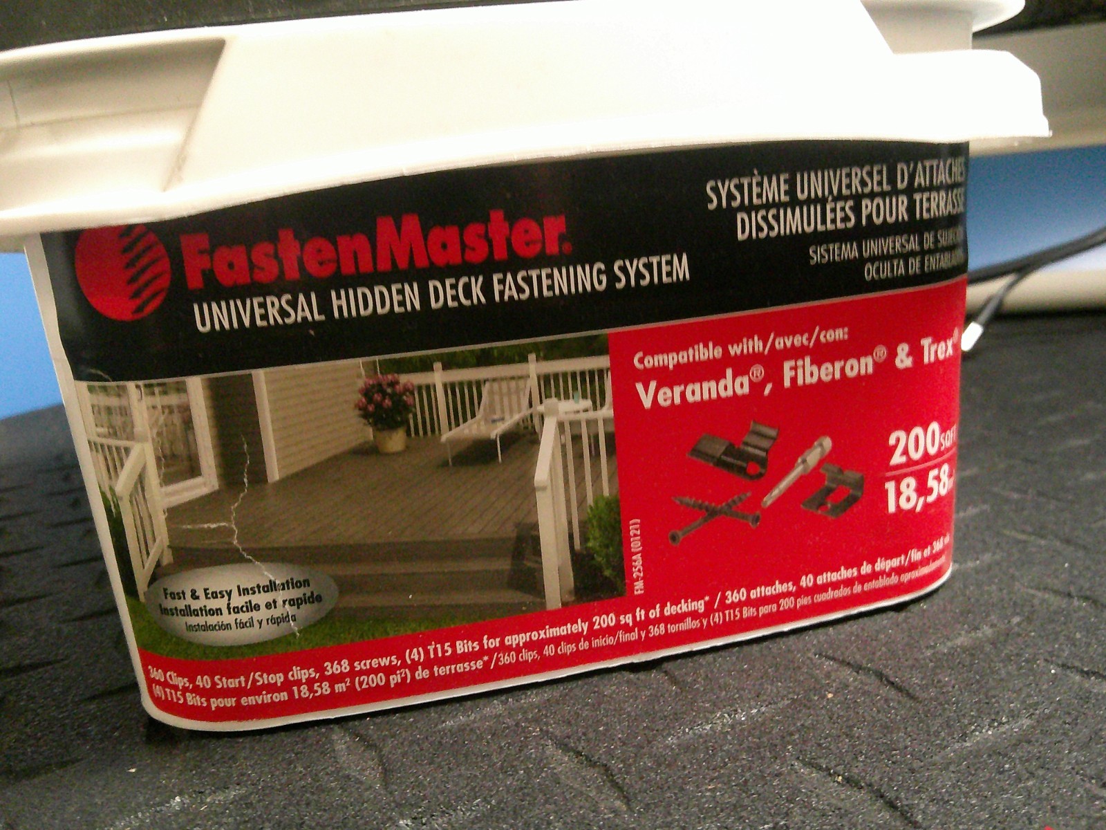 FastenMaster Universal Hidden Deck Fastening System FMTHDCLIP-200 200ft2 [C-0.2]