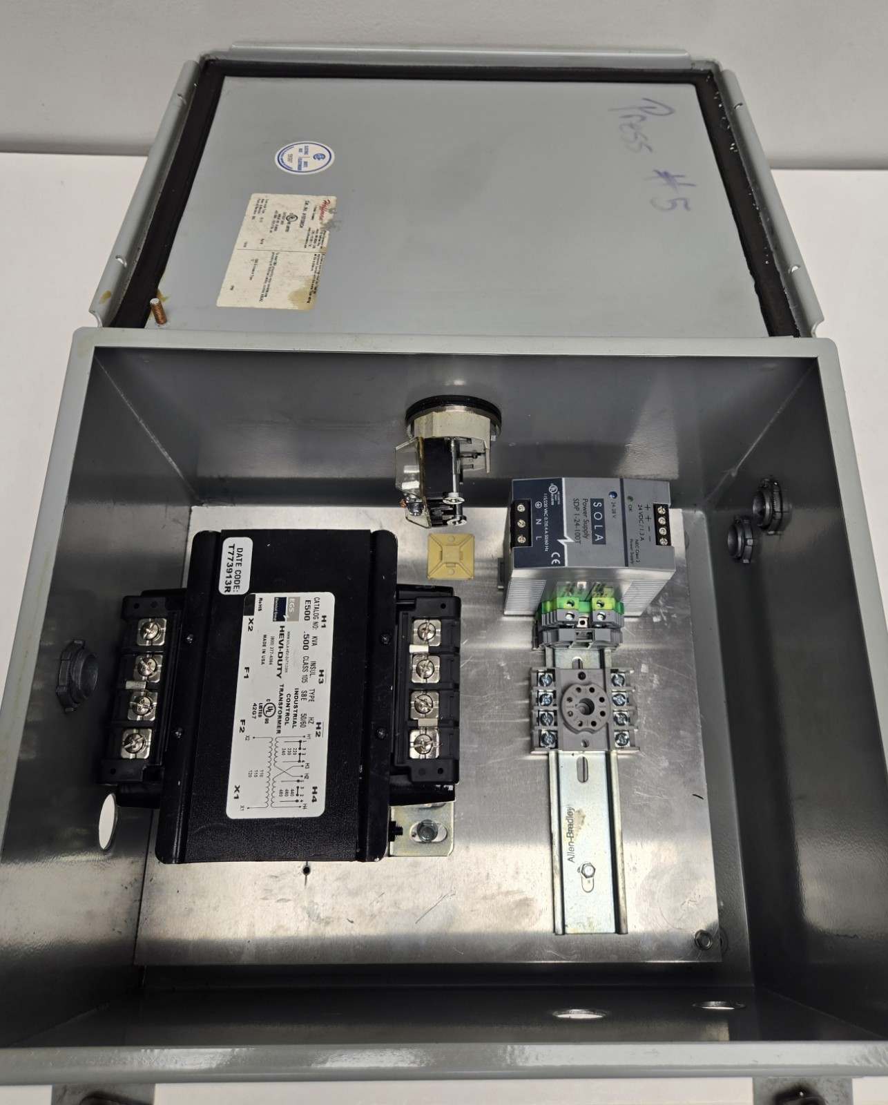 HOFFMAN A12108CH MOTOR CONTROL UNIT W/ TRANSFORMER E500, POWER SUPPLY.
