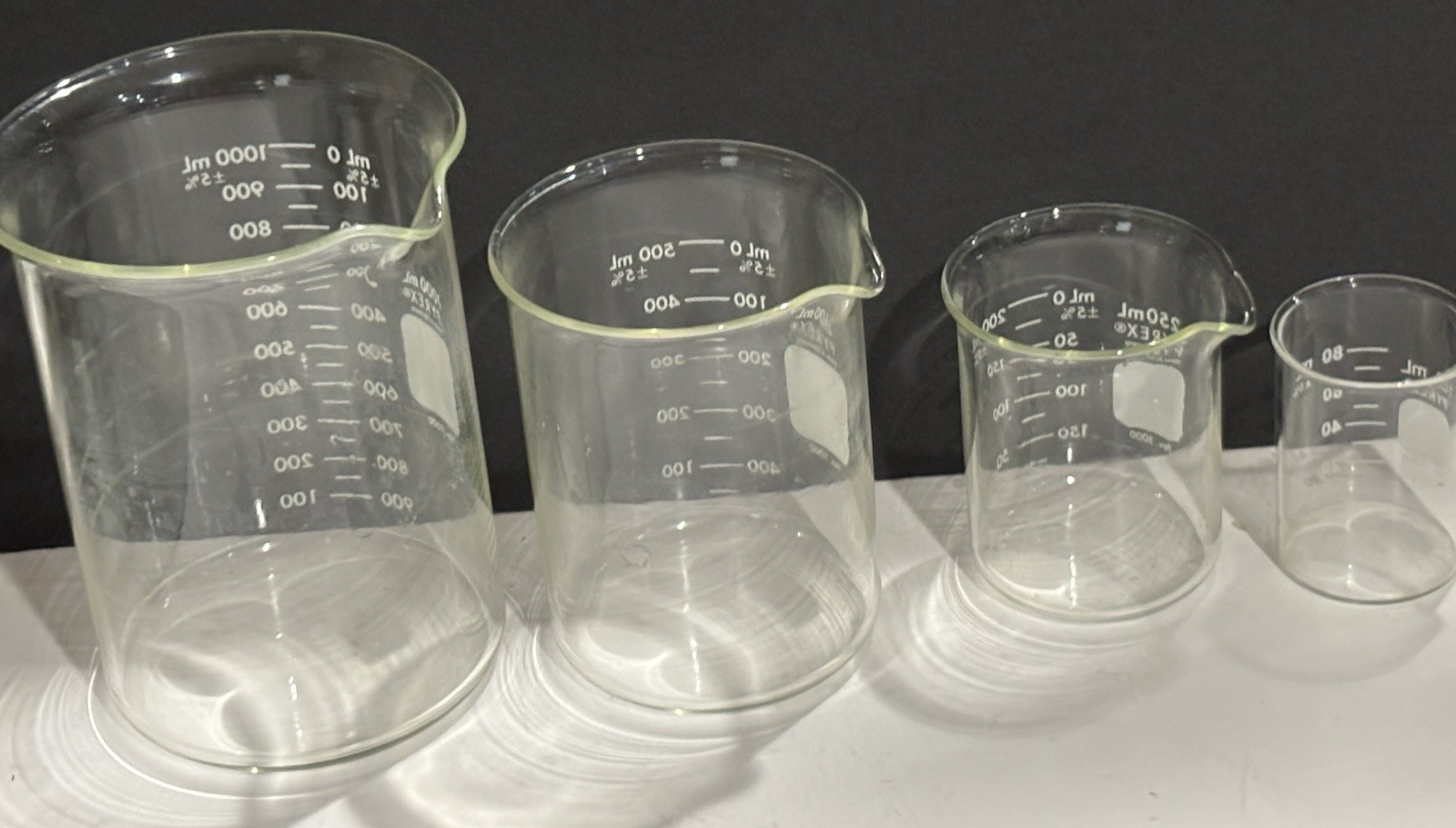 PYREX Glass Beakers Laboratory Science Equipment 1000 ml-600 ml-250 & 100