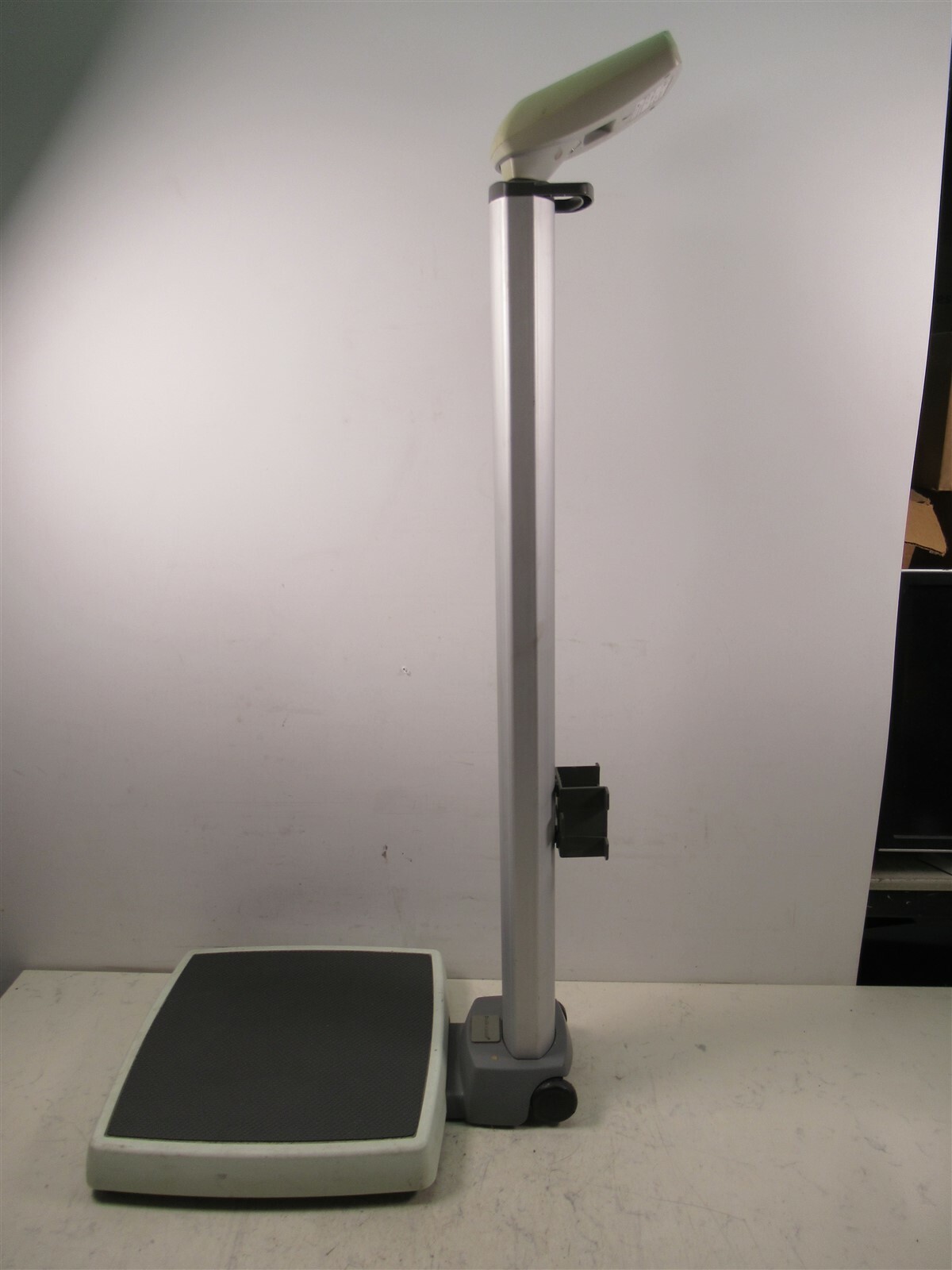 Healthometer Professional 500lb Patient Scale Pelstar 599KL Waiste High Medical